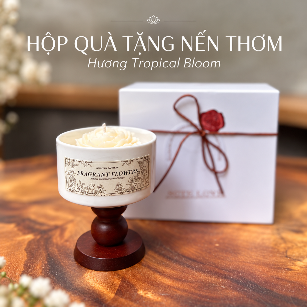 Hộp quà nến thơm kèm cốc và chân đế gỗ hương Tropical Bloom HQNT14