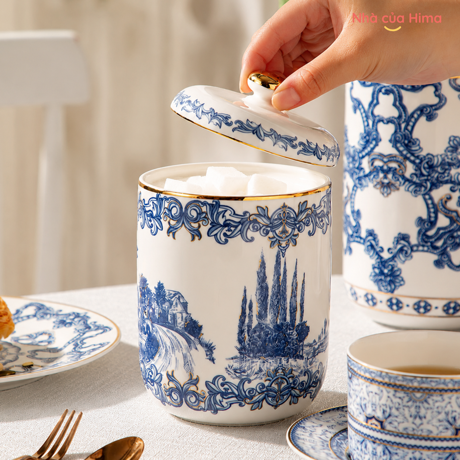 Hũ đựng đường có nắp kiêm lọ cắm hoa Blue & White phong cách Thổ Nhĩ Kì