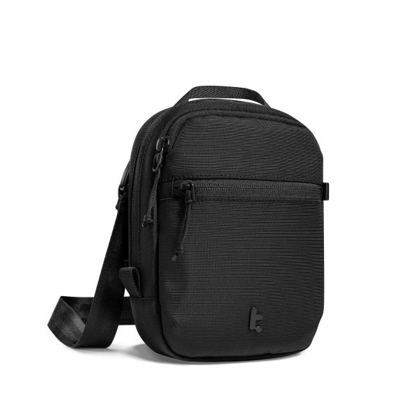 TÚI ĐEO CHÉO TOMTOC (USA) AVIATOR-T37 TRAVEL CROSSBODY – T37S1