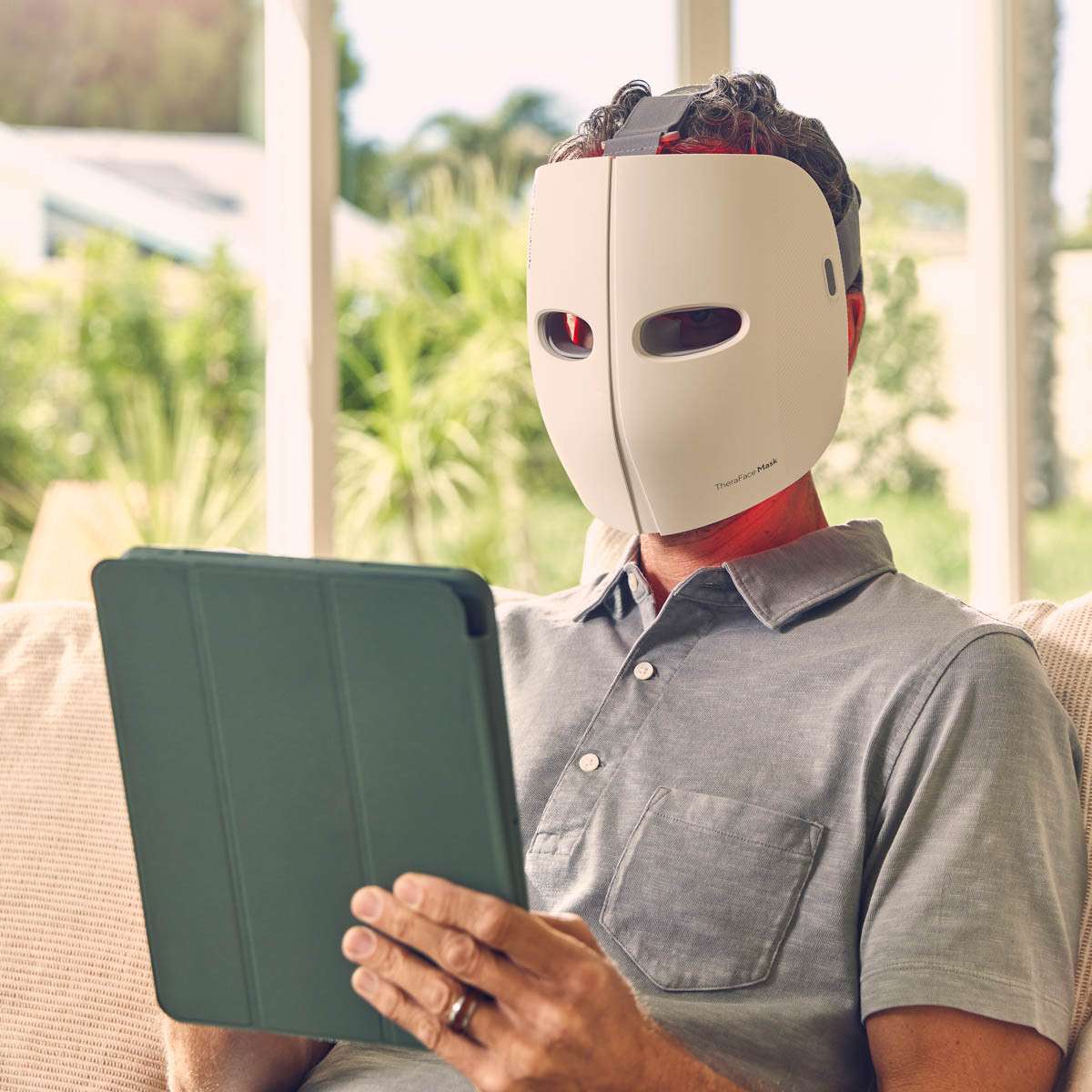 Mặt nạ ánh sáng sinh học Therabody TheraFace Mask [TB-TF03823-01]