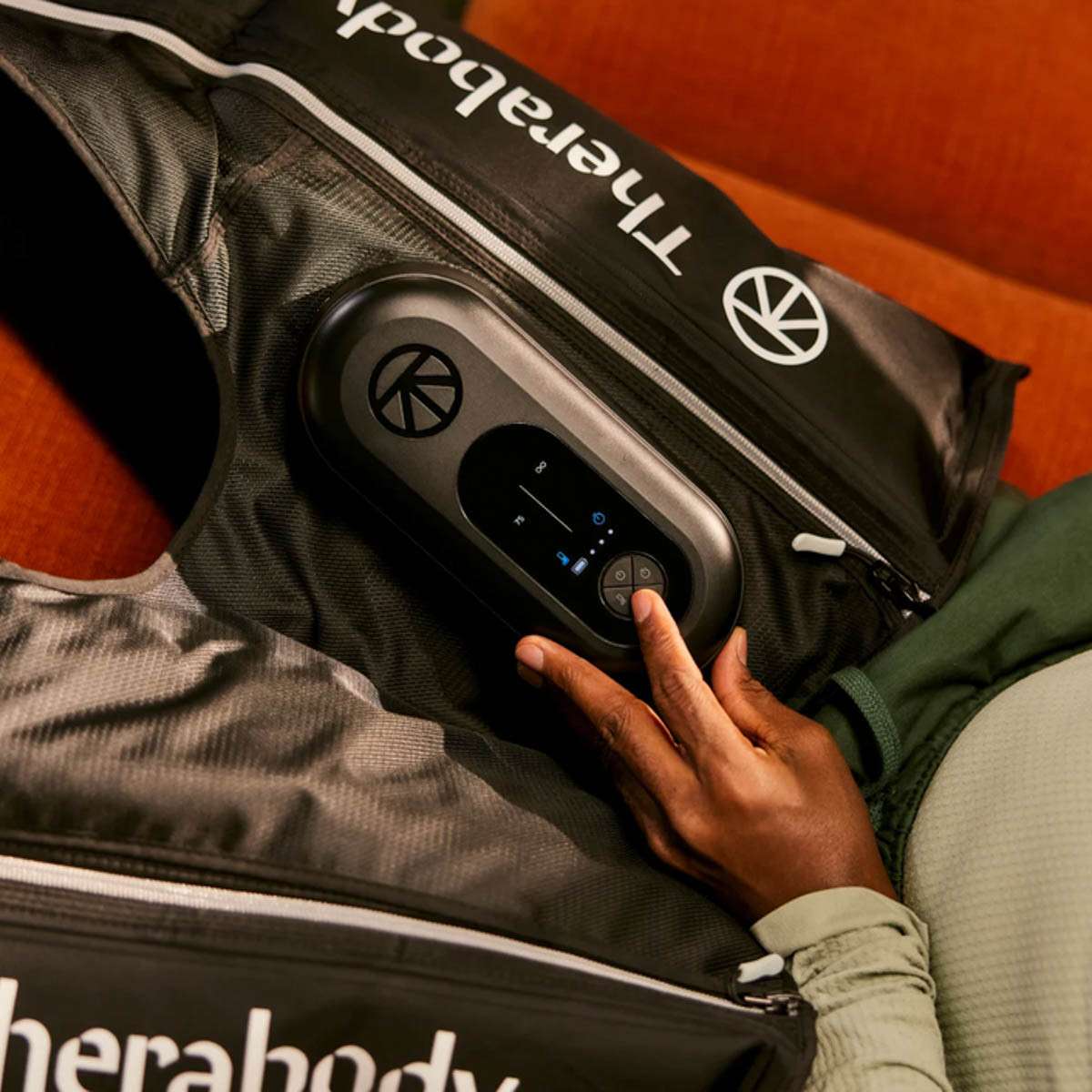 Máy massage bắp chân nén khí Therabody JetBoots Prime (Size S)