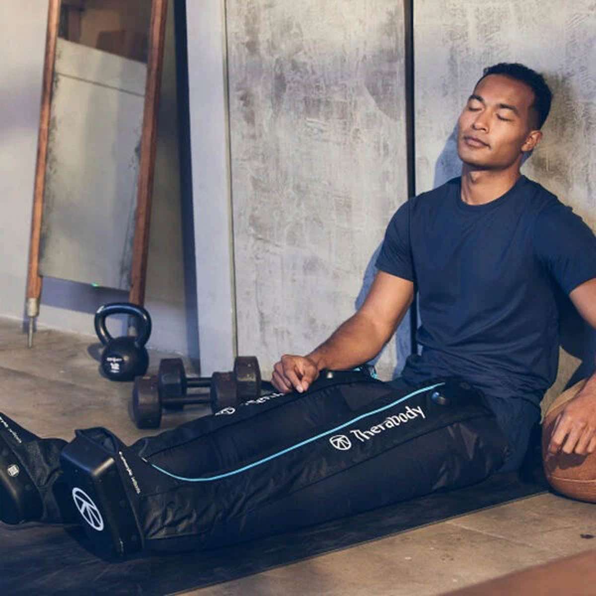 Máy massage bắp chân nén khí Therabody RecoveryAir JetBoots EU/UK (Size M)
