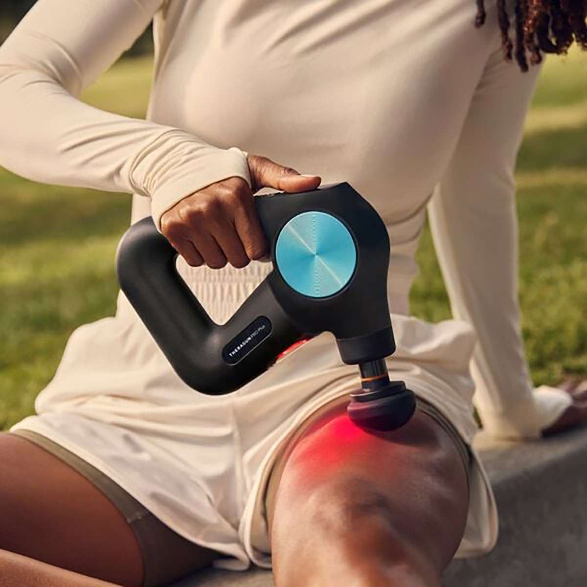 Máy massage cầm tay Therabody Theragun Pro Plus Gen 6