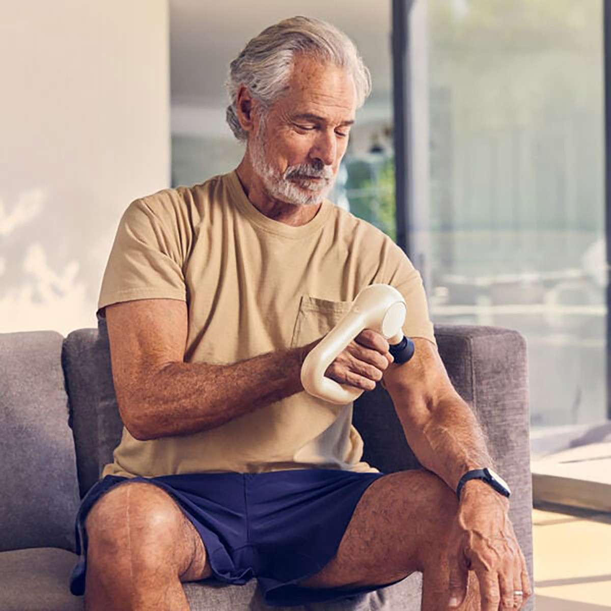 Máy massage cầm tay Therabody Theragun Relief