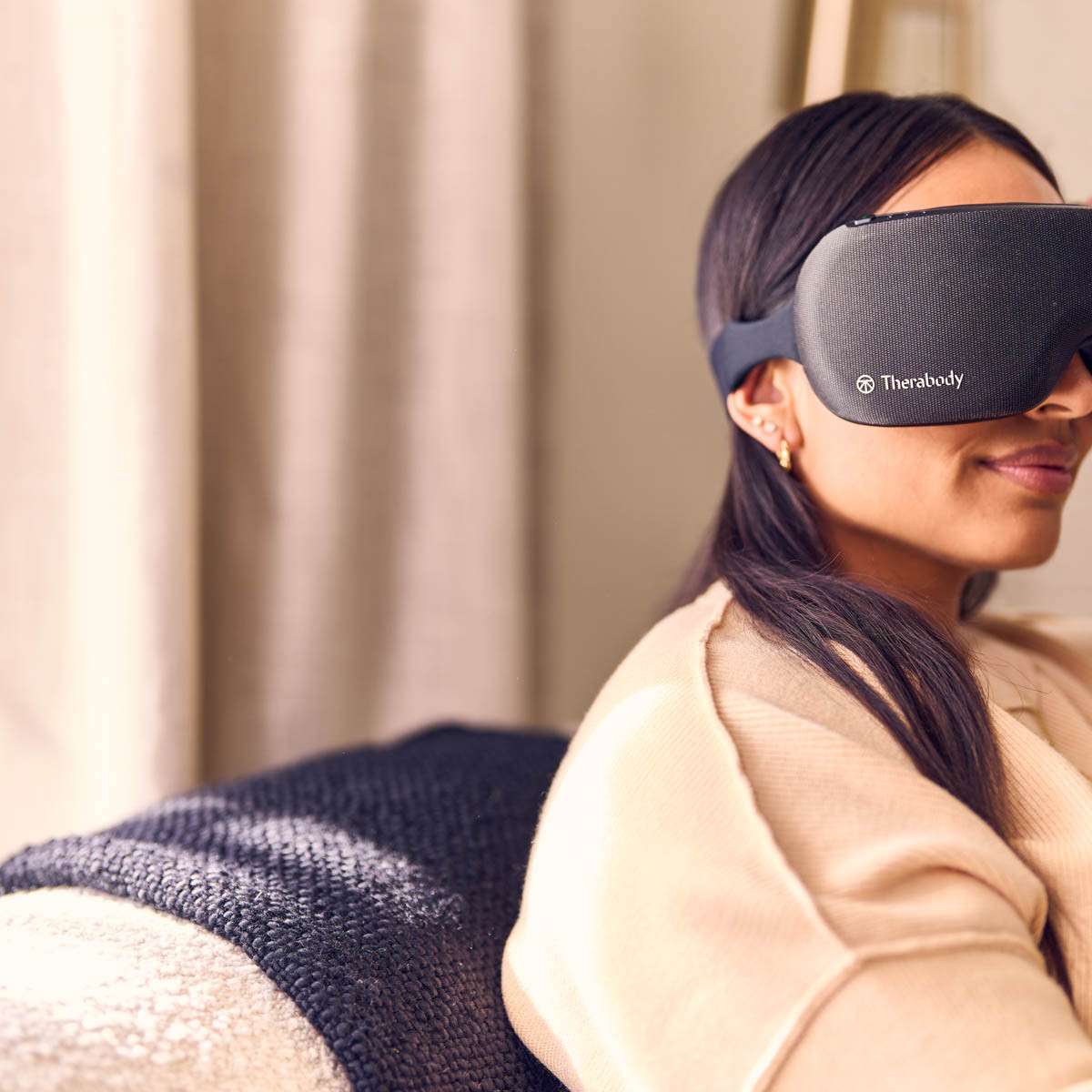 Máy massage mắt thông minh Therabody SmartGoggles 2.0 [TB-SG0004133-3A10]