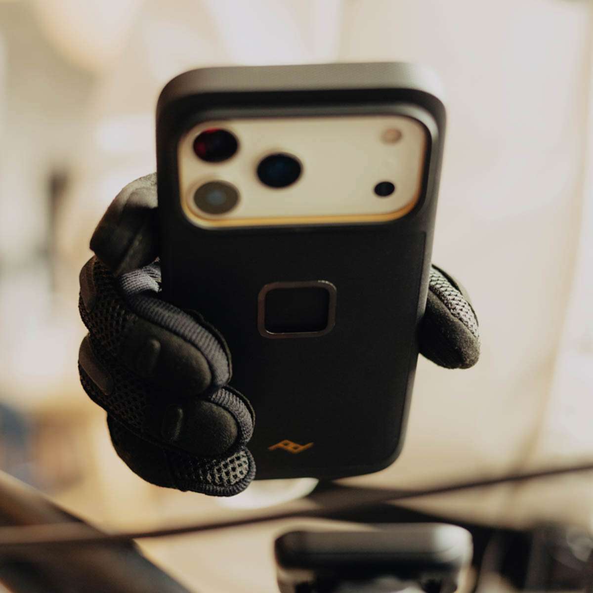 Ốp lưng iPhone 17 Pro Max Peak Design Clarino Everyday Case [PD-M-MC-CE]