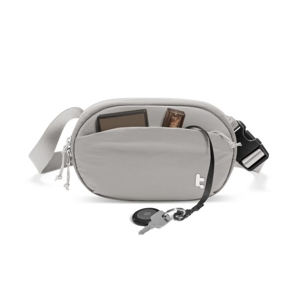 TÚI ĐEO CHÉO TOMTOC FASHION SLINGBEAN BELT BAG 1.5L – T32S1