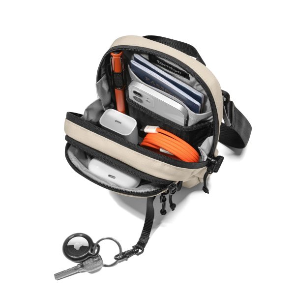 TÚI ĐEO CHÉO TOMTOC (USA) AVIATOR-T37 TRAVEL CROSSBODY – T37S1