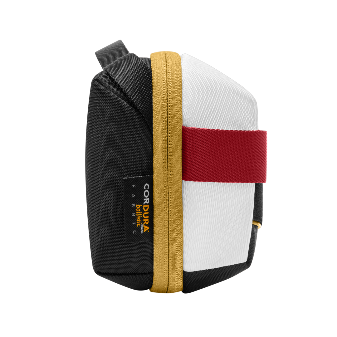 TÚI ĐEO CHÉO TOMTOC (USA) MHRS-A05 ROYAL ACCESSORY BAG