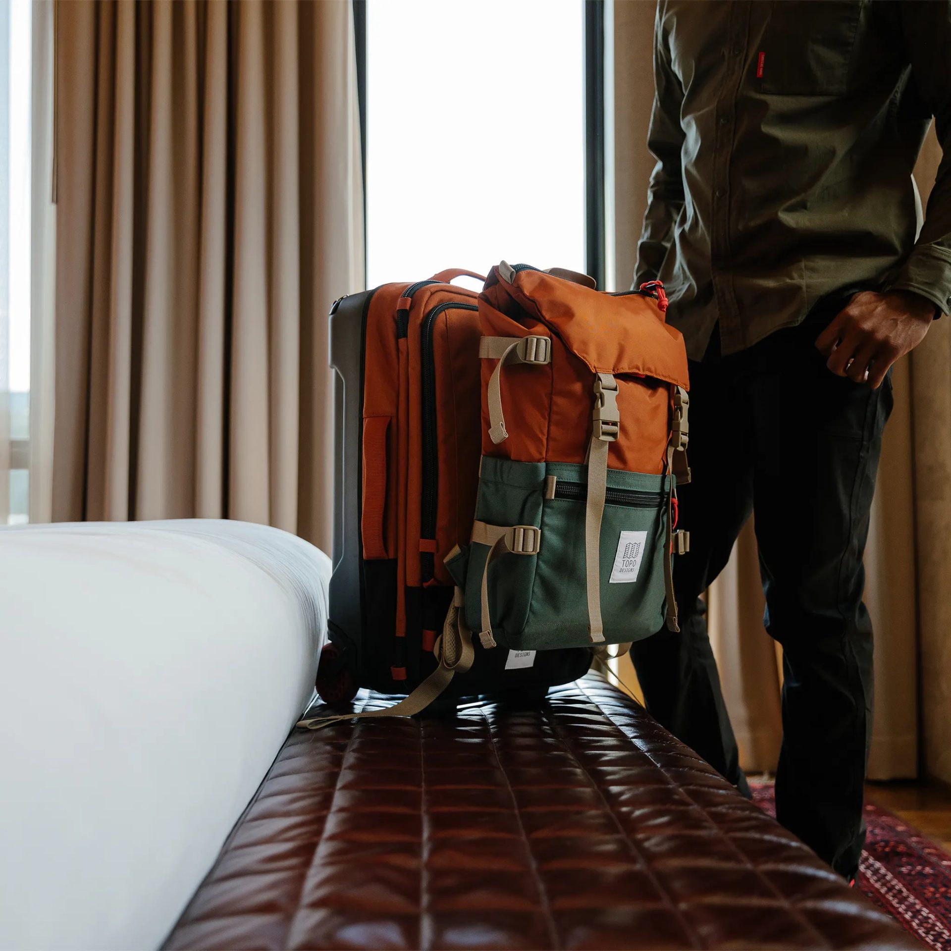 Vali hành lý TOPO DESIGNS (Corolado, USA) Global Travel Bag Roller – 39840