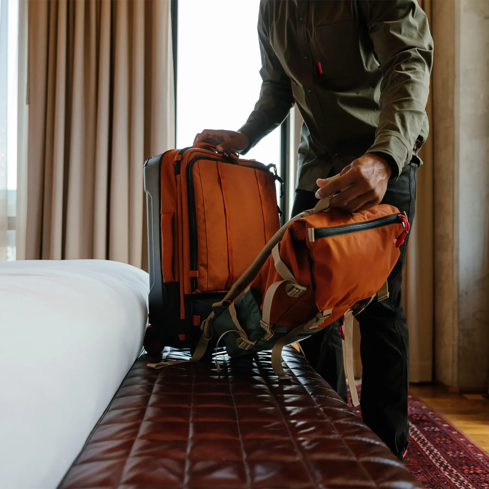 Vali hành lý TOPO DESIGNS (Corolado, USA) Global Travel Bag Roller – 39840