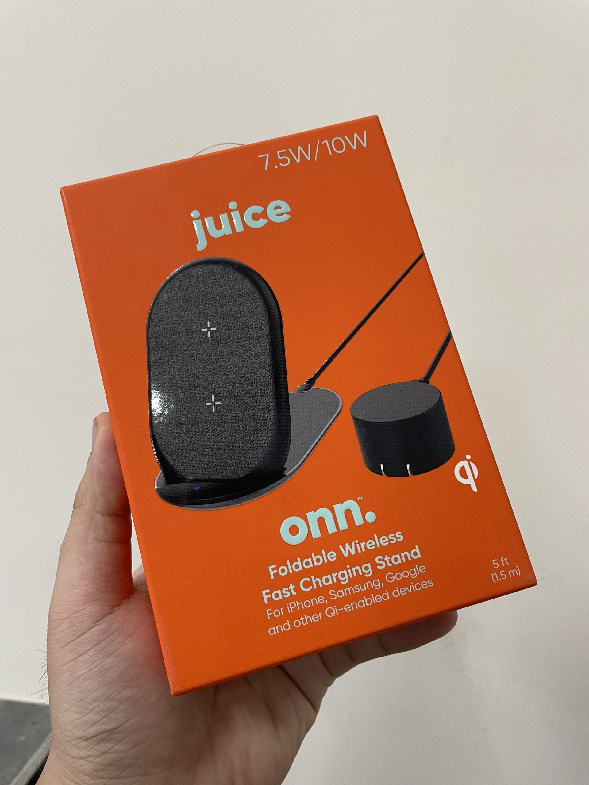 Bộ củ + đế sạc không dây ONN Juice