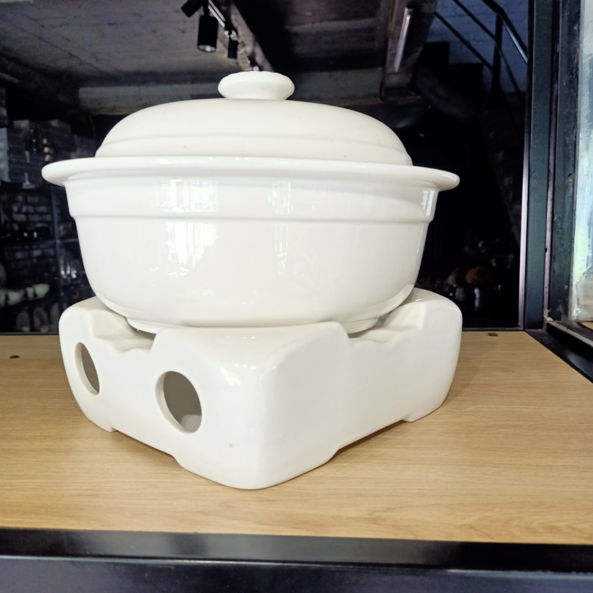 Bếp sứ cách nhiệt có nắp sz lớn