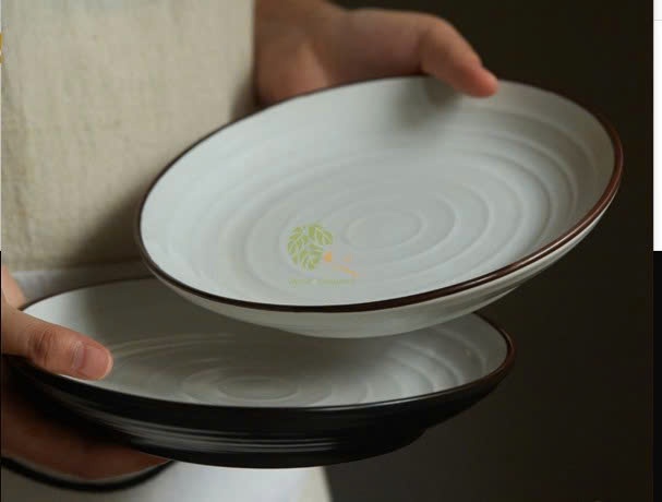 Đĩa sâu lòng 21cm Men tiêu đen