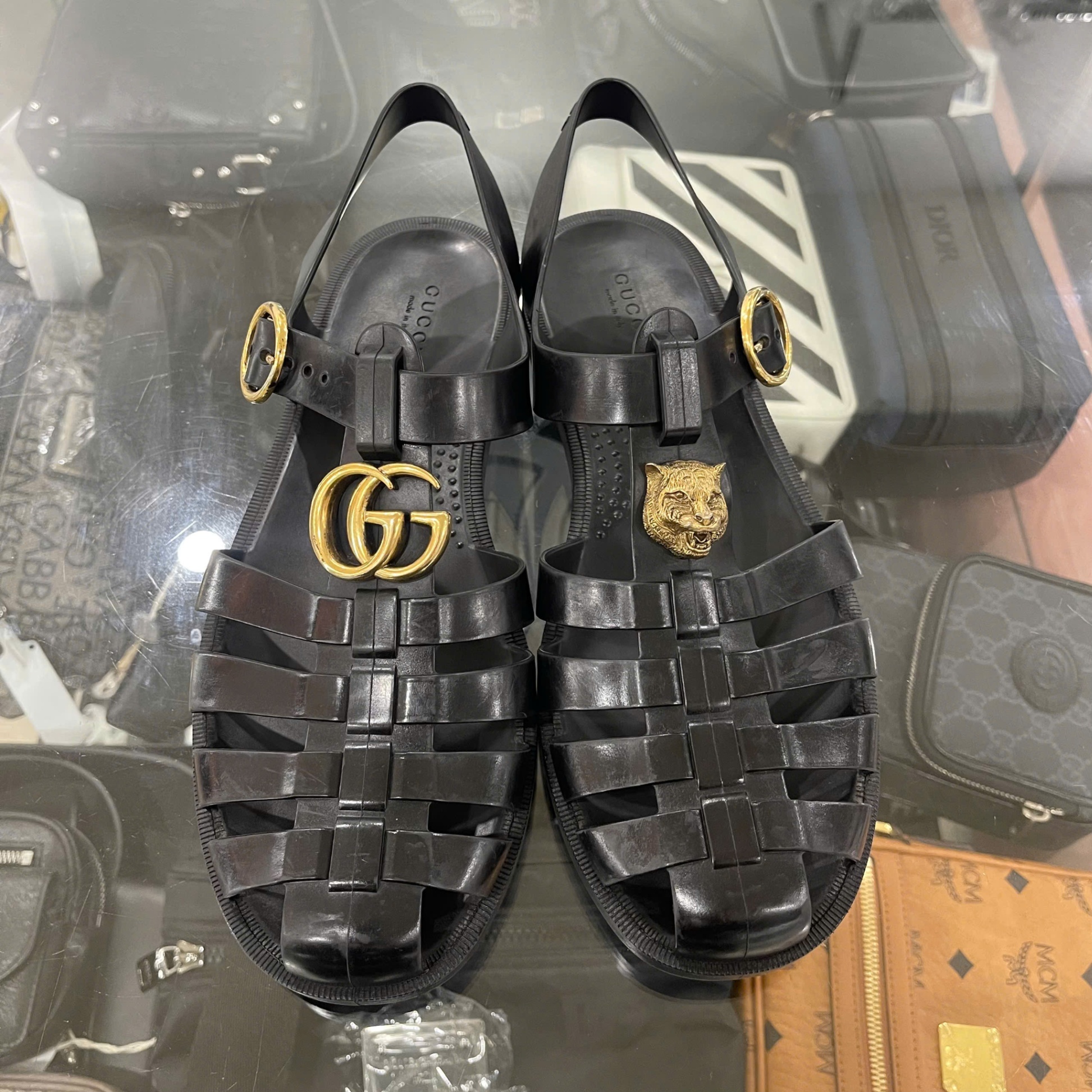 SANDAL GUCCI ĐEN MẶT HỔ 46343 J8700 1000 LIKE NEW