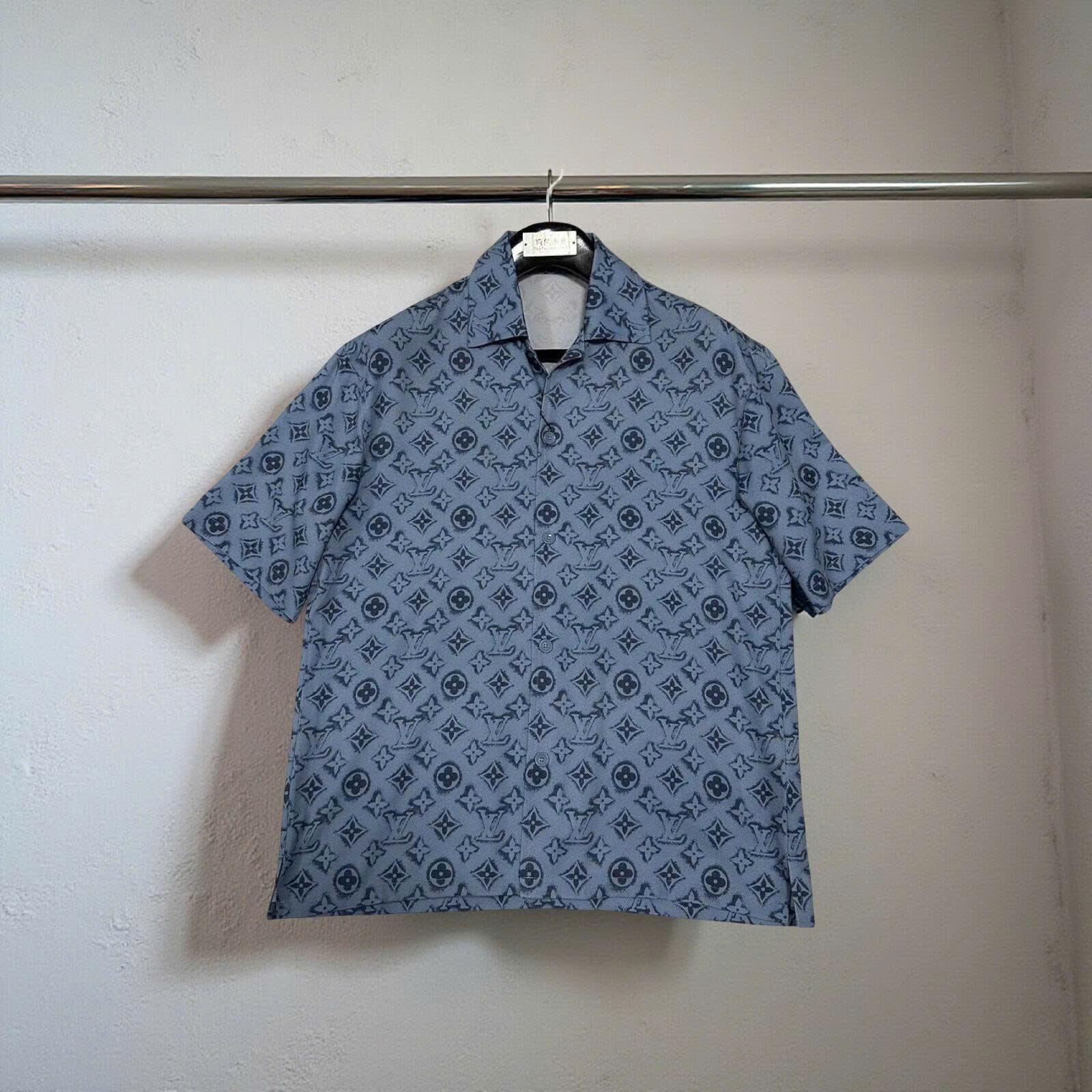 SƠ MI LOUIS VUITTON XANH HỌA TIẾT MONOGRAM RM241MM