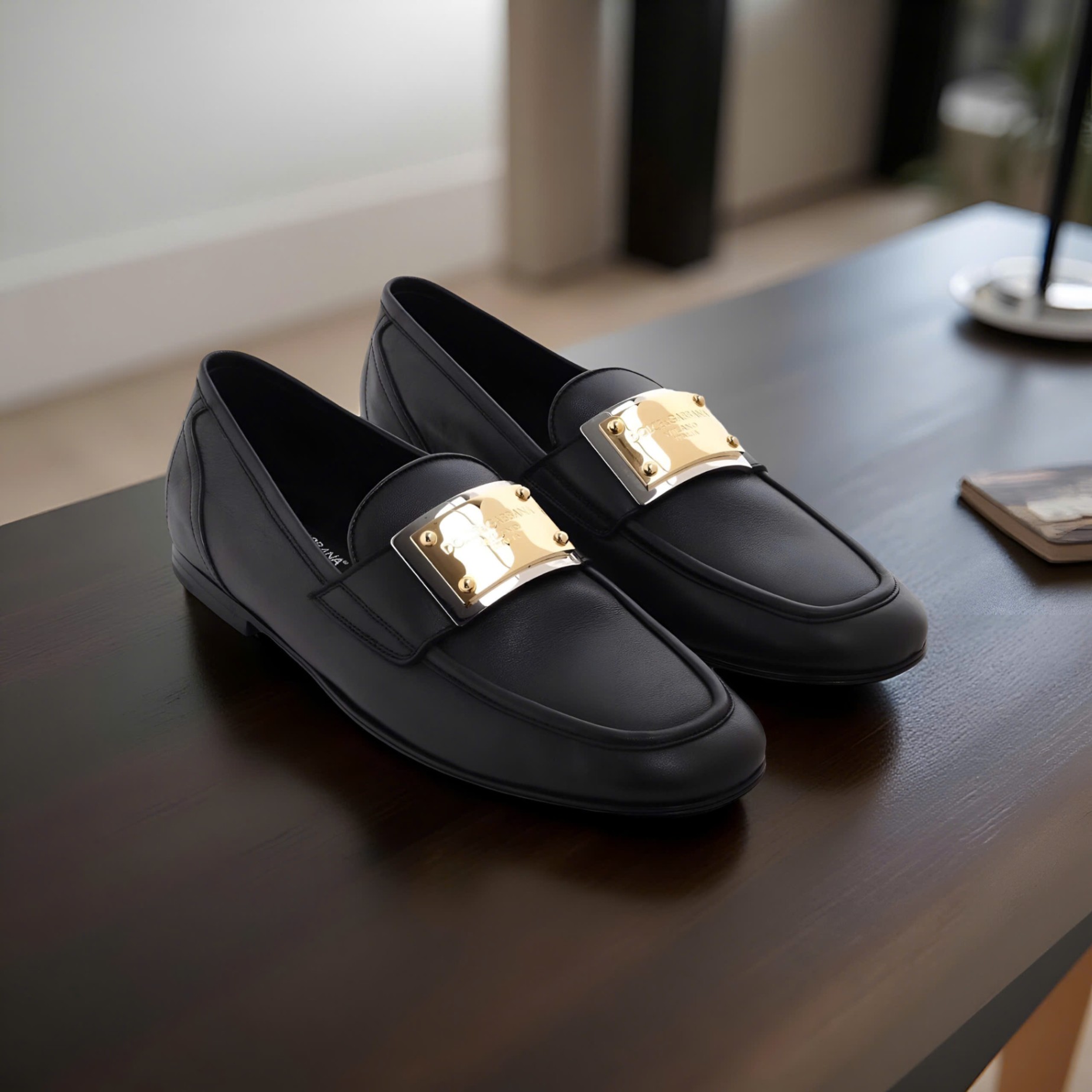 LOAFER DOLCE TAG VUÔNG A50483AE102