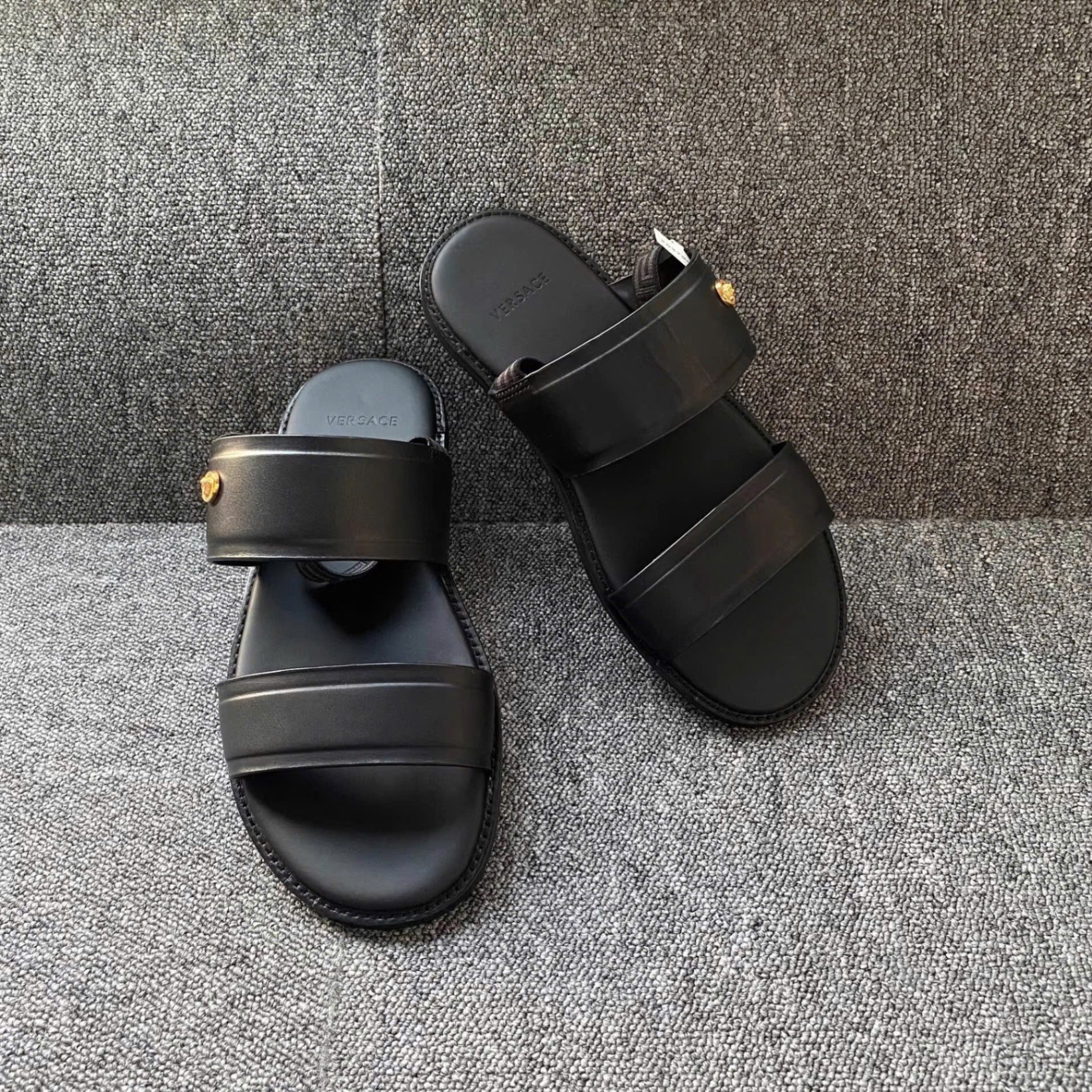 SANDAL VERSACE ĐEN MEDUSA VÀNG DSU7870S D4VFS