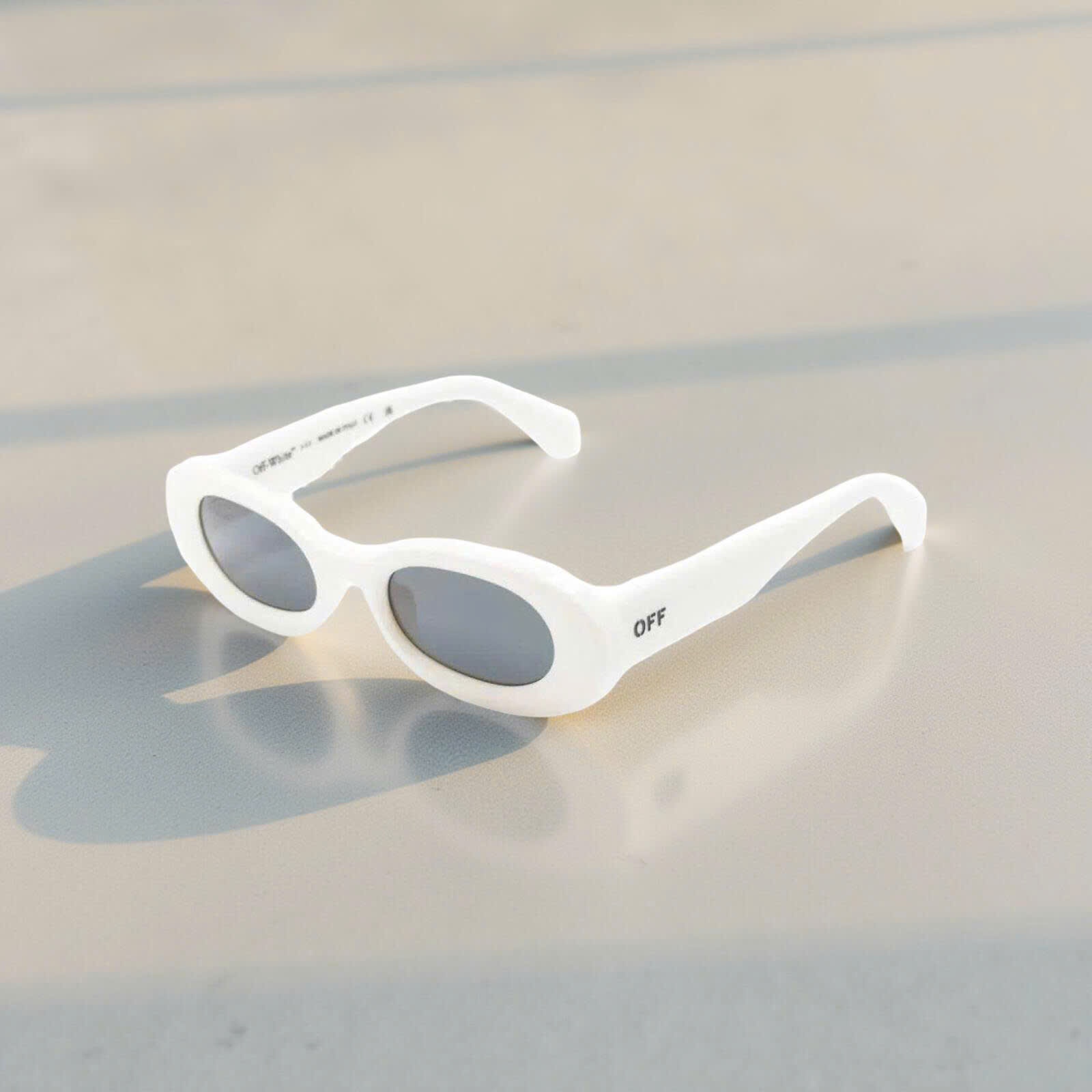 KÍNH OFF WHITE AMALFI OERI087F23PLA001 0107  WHITE WHITE 50/22/145