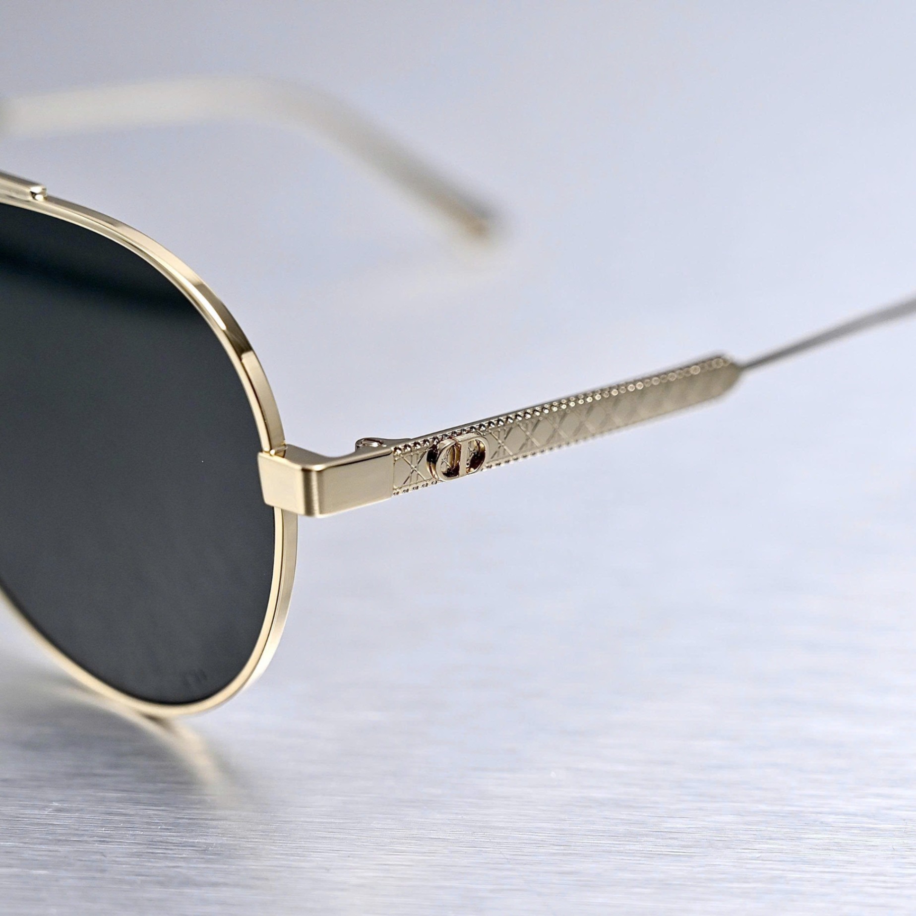 KÍNH DIOR CANNAGE A1U B0C0 GOLD BLUE SIZE 61/11/140