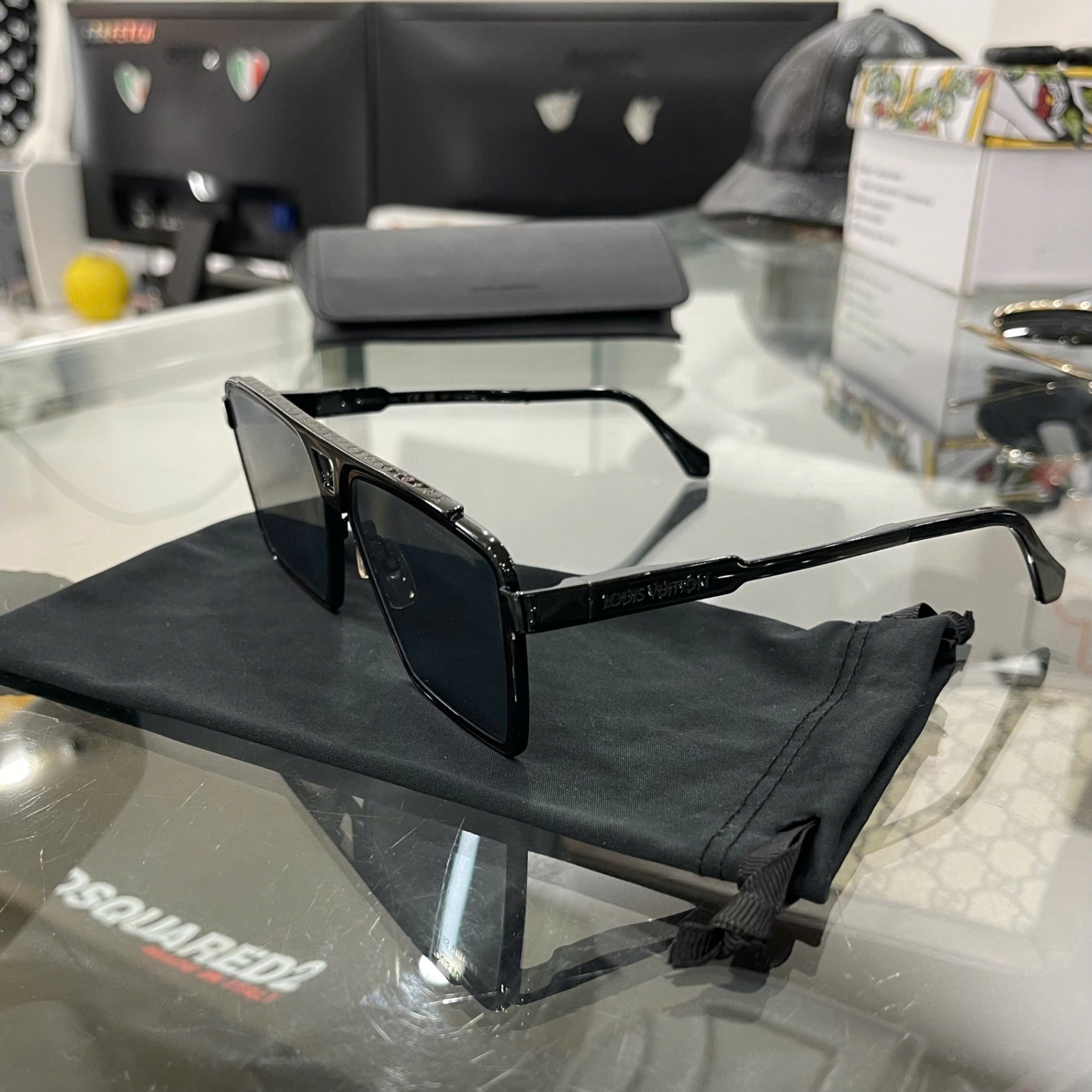 KÍNH LOUIS VUITTON Z1898U LIKE NEW
