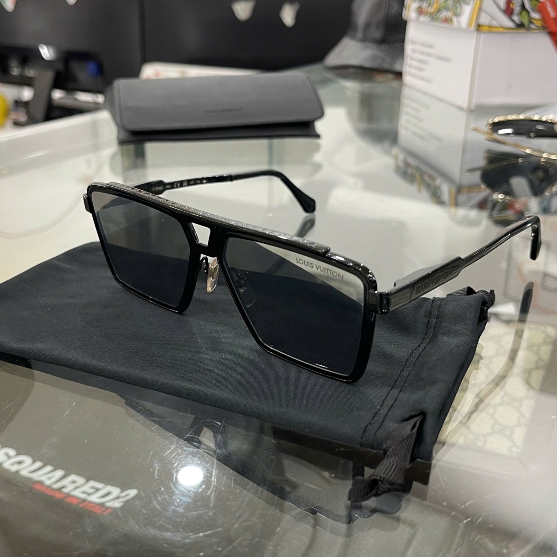 KÍNH LOUIS VUITTON Z1898U LIKE NEW