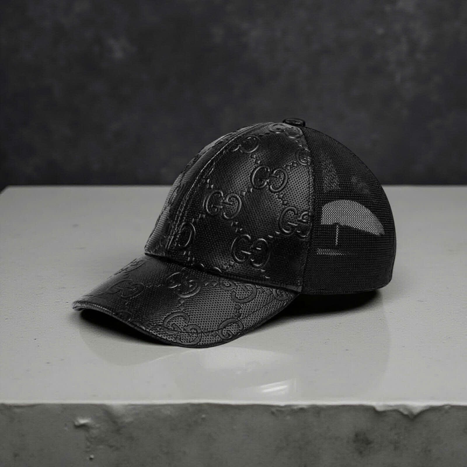 Mũ Gucci Off The Grid GG Supreme Canvas Baseball Cap Màu Đen