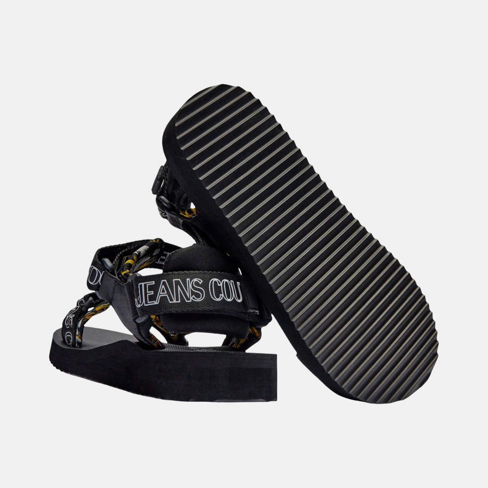 SANDAL VERSACE ĐEN CHỮ TRẮNG 78YA3S7B ZSC21 G89