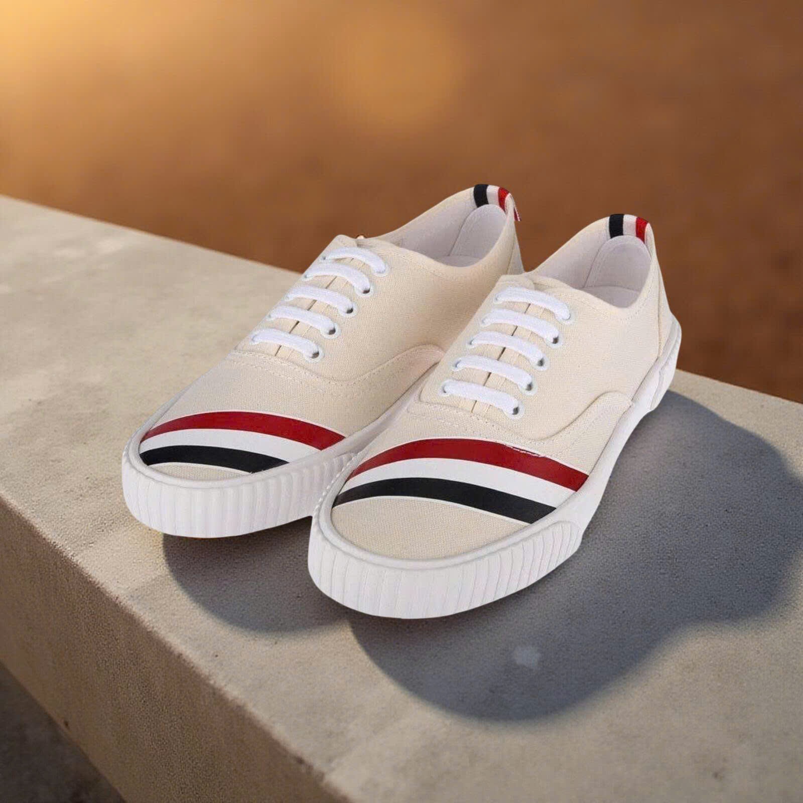 GIÀY SNEAKER THOM BROWNE TRẮNG MFD201A 06555 114