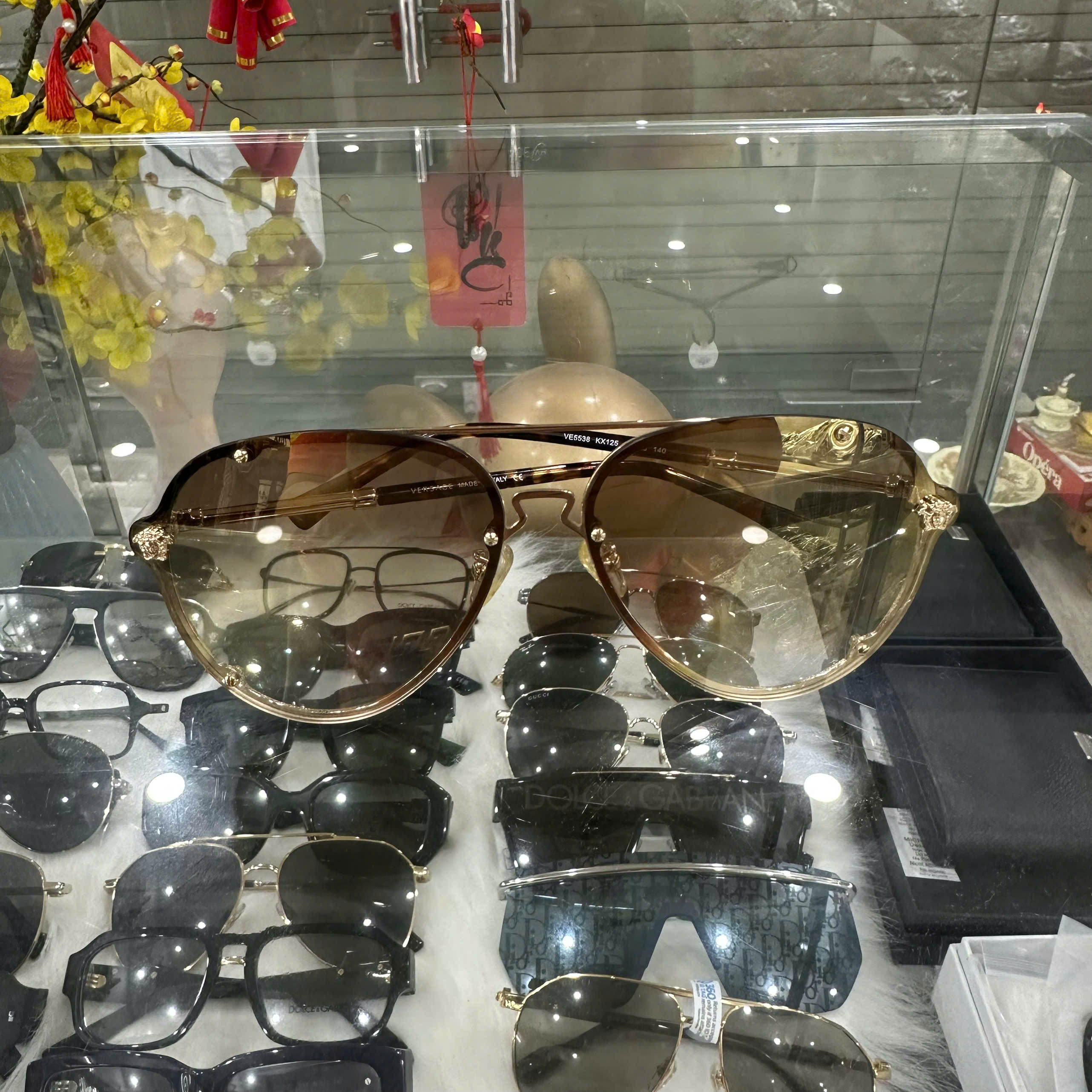 KÍNH VERSACE LN042 LIKE NEW