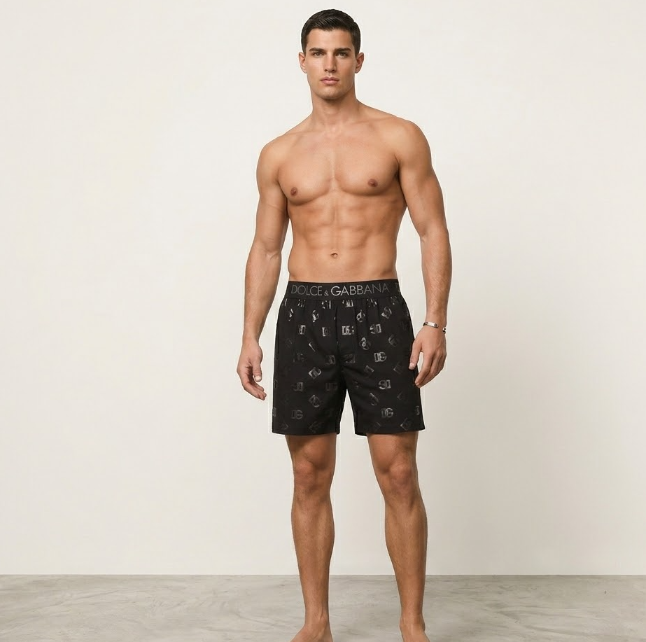 SHORT DOLCE ĐEN NHIỀU CHỮ M4D69J FUECH