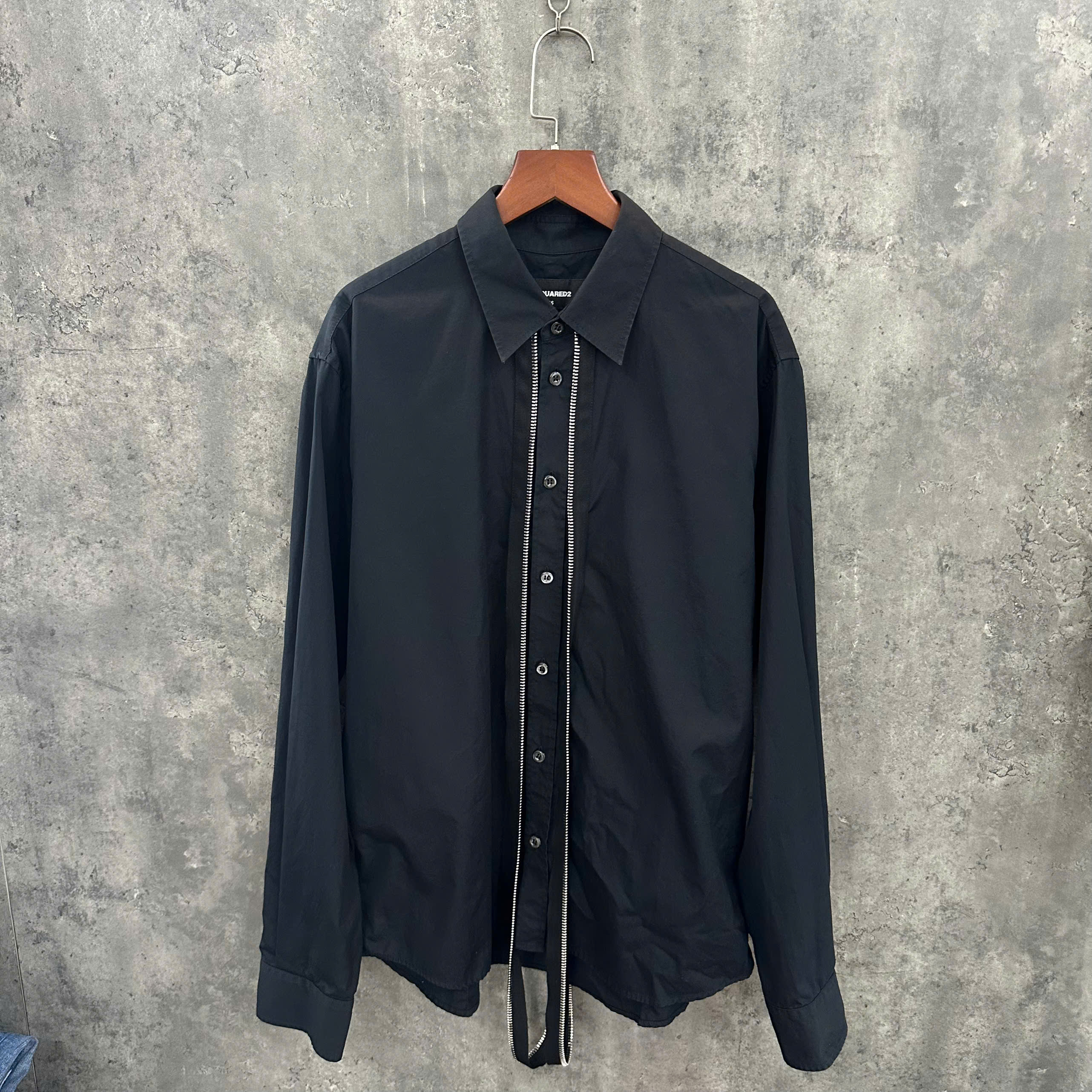 SƠ MI DSQUARED2 ĐEN LN701 LIKE NEW