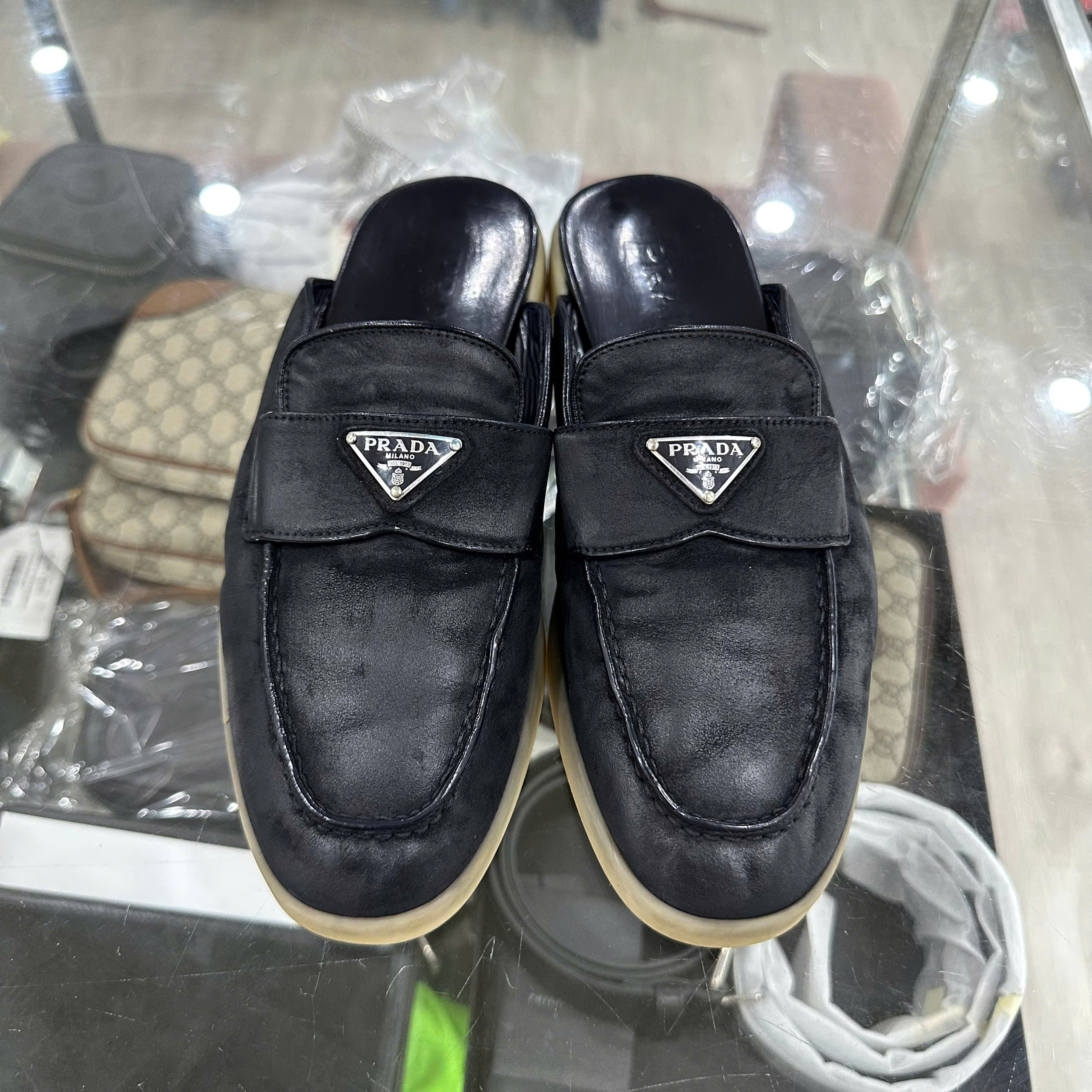 SỤC PRADA LN057 LIKE NEW