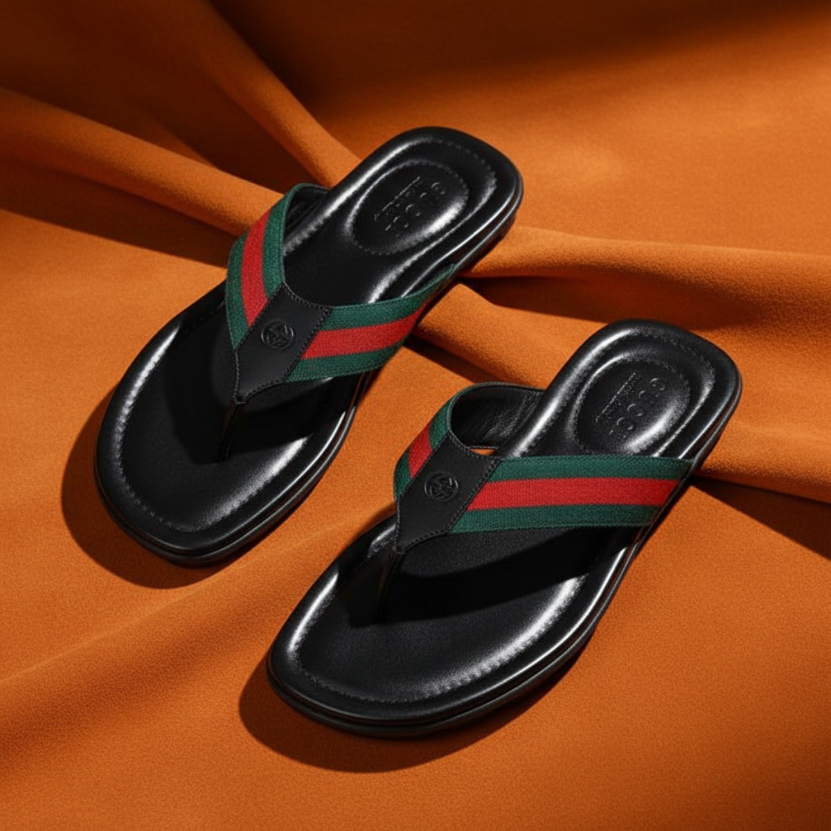 TÔNG GUCCI ĐEN VẠCH CỜ 429362 H91A0 8480
