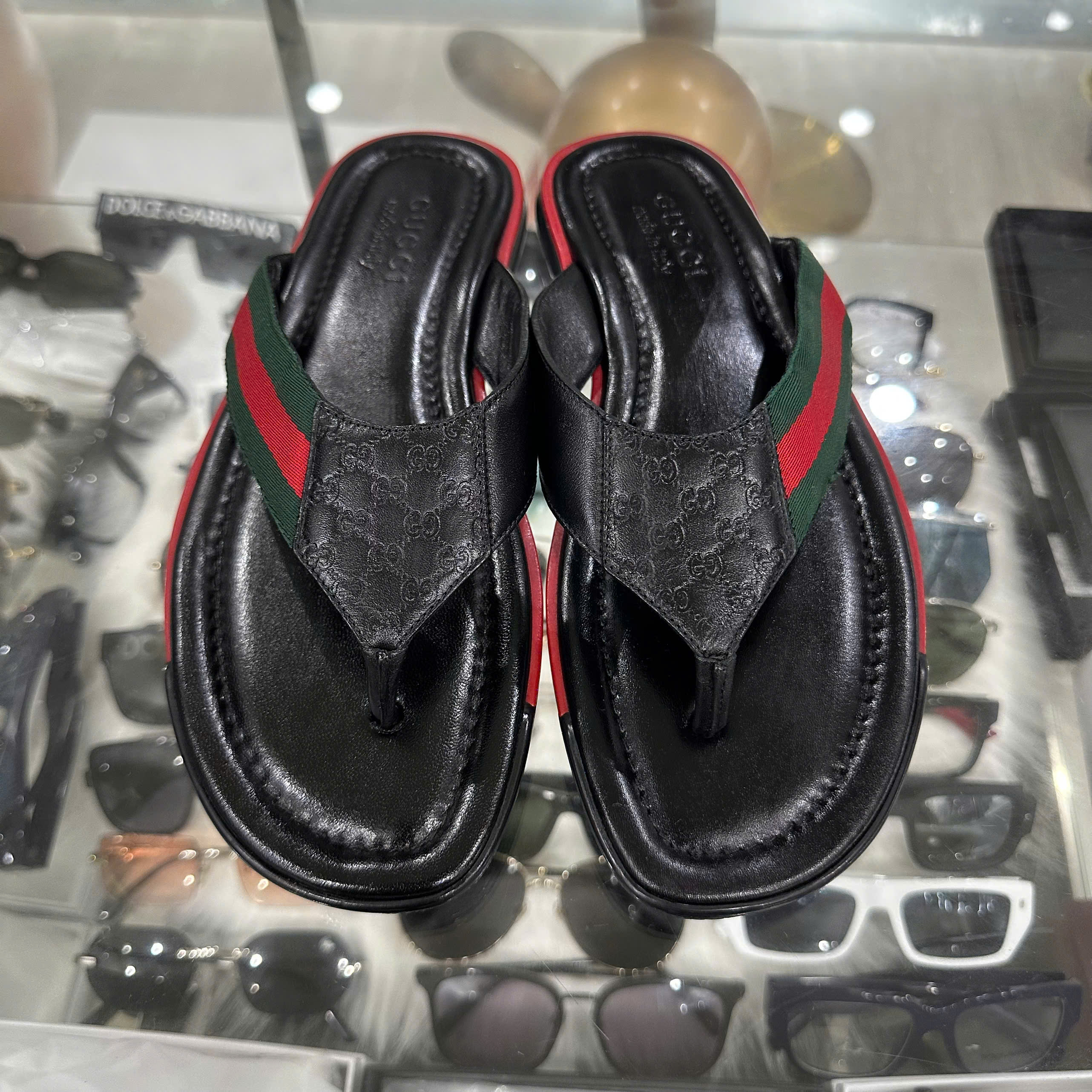 TÔNG GUCCI VẠCH CỜ TRƯNG BÀY LN039