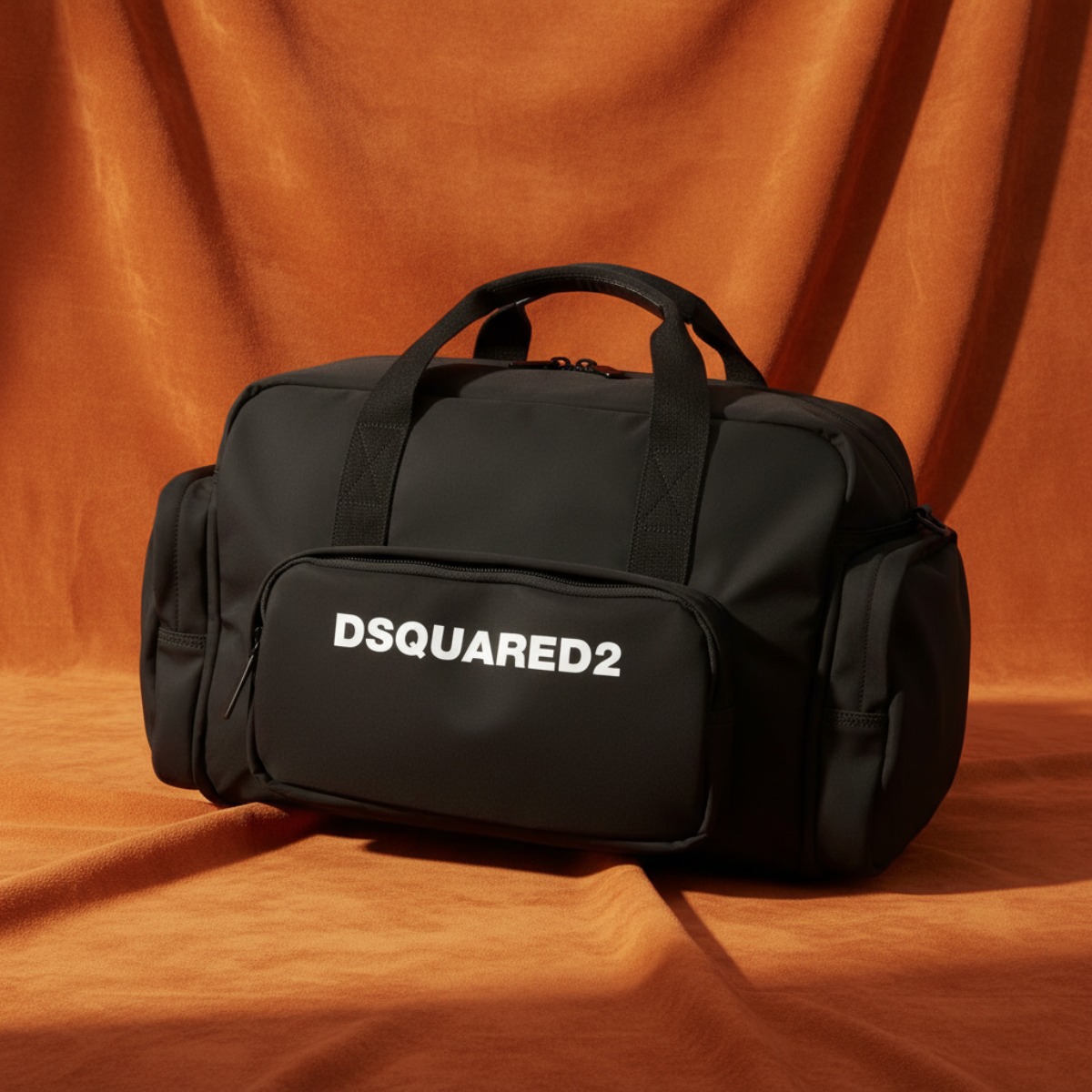 TÚI TRÔNG DSQUARED2 ĐEN CHỮ TRẮNG DFM001911702174M063