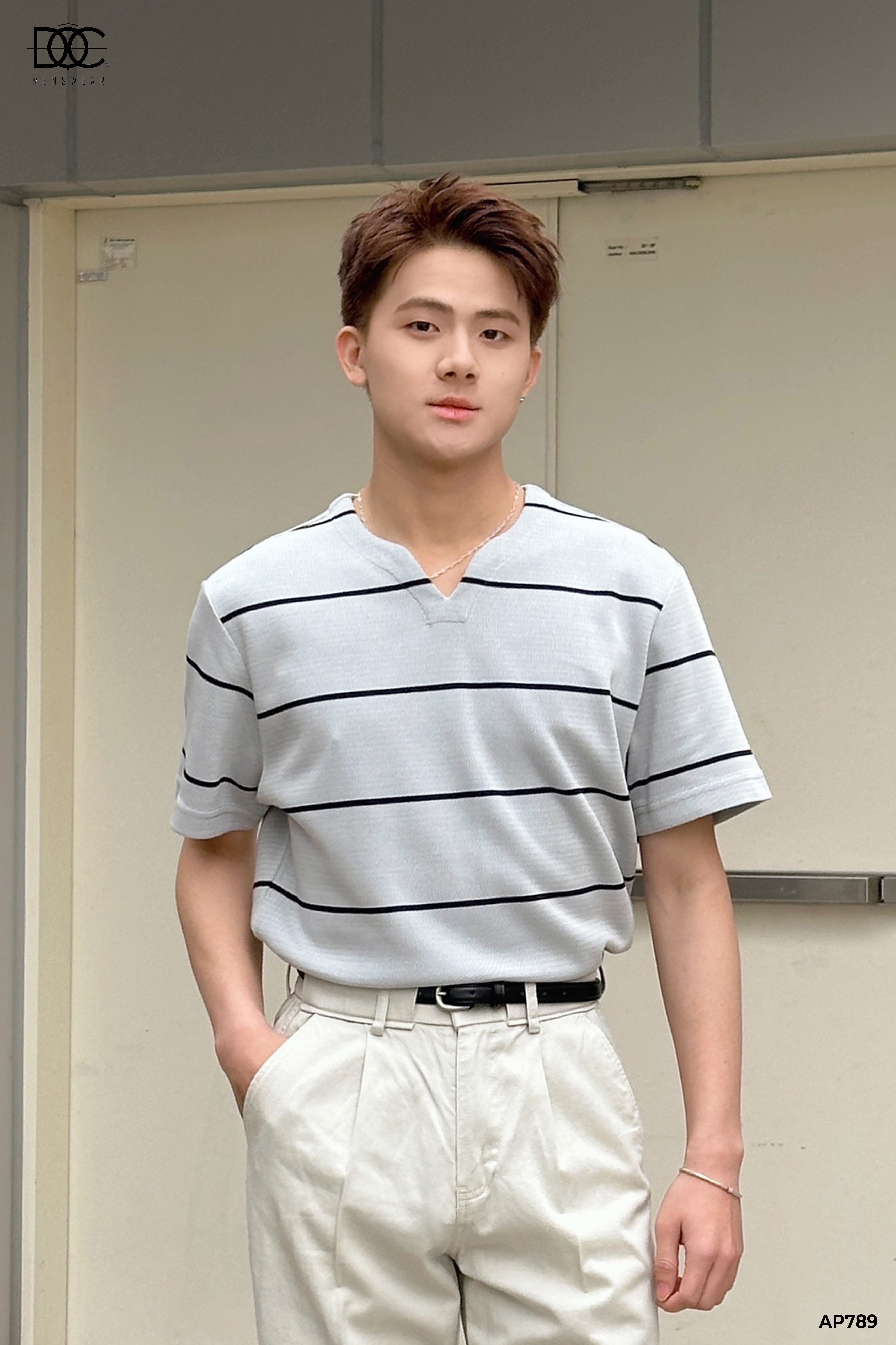 Áo phông cotton cổ V kẻ ngang - AP789