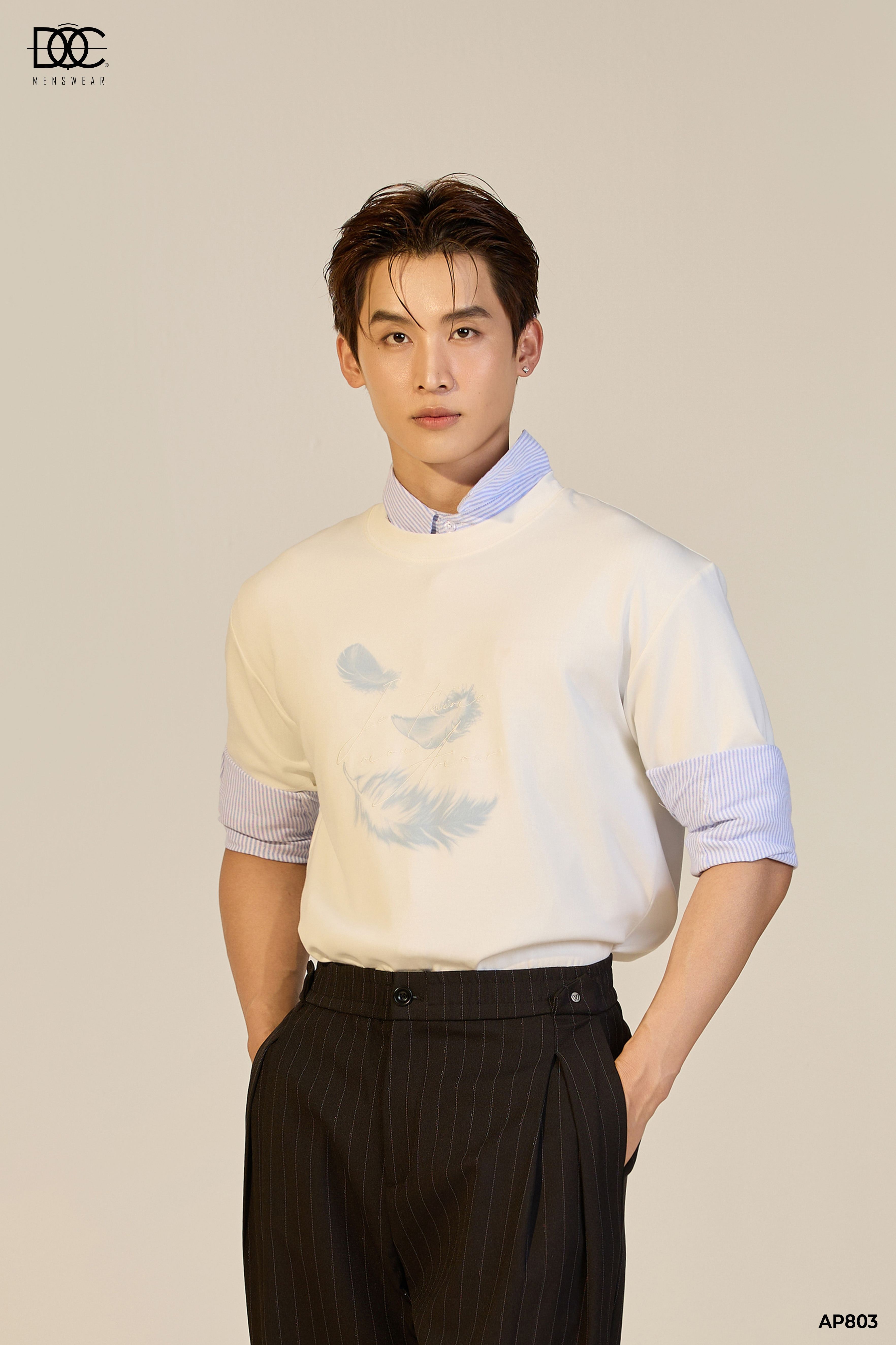 Áo phông cotton in hình lông vũ - AP803