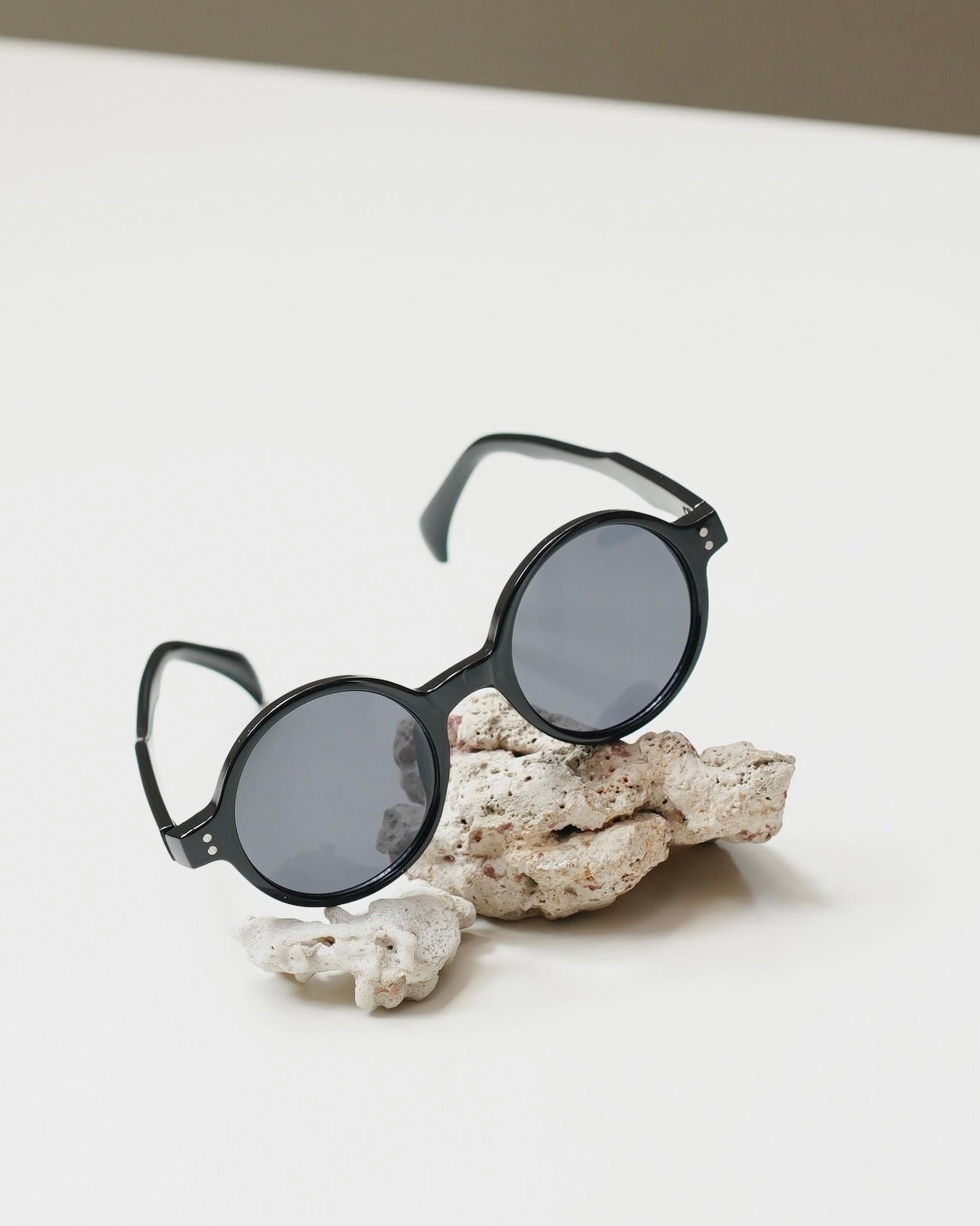 Detrolie Glasses