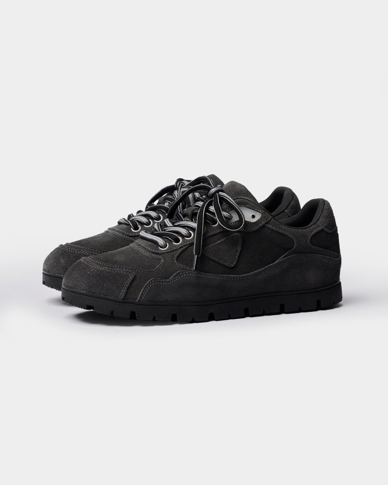 Zakai Sneakers