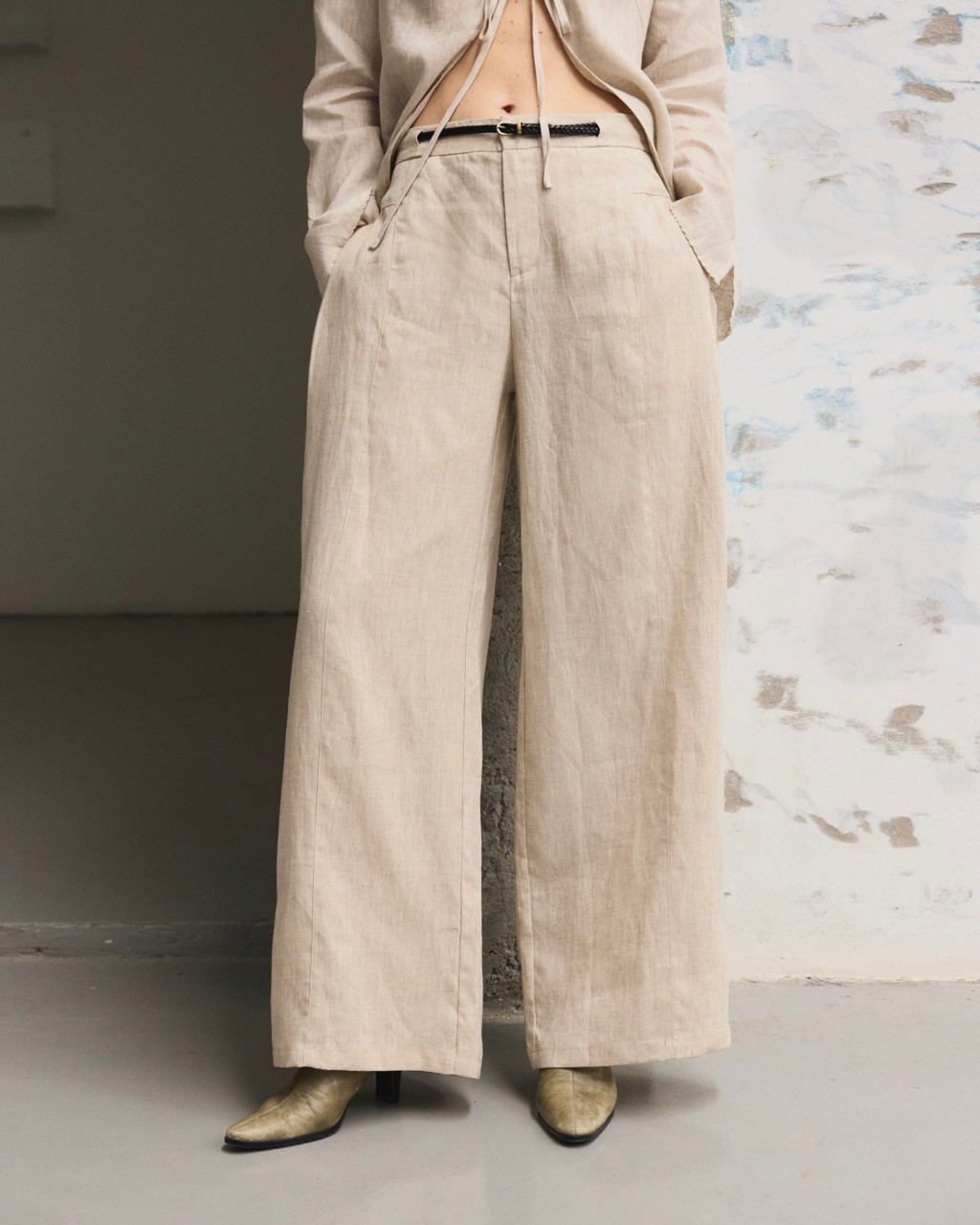 Niche Linen Trousers (Belt)