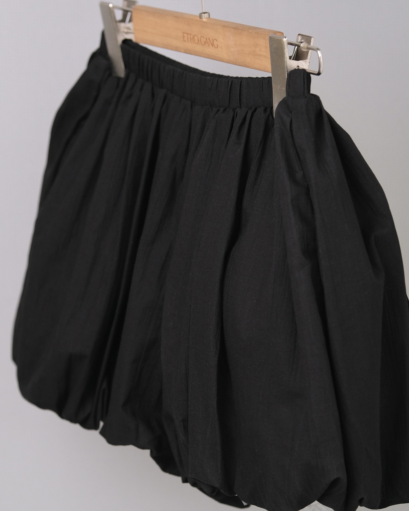 Bowfie Puff Shorts (62046200_Quần soóc nữ kiểu dáng bồng, từ vải dệt thoi)