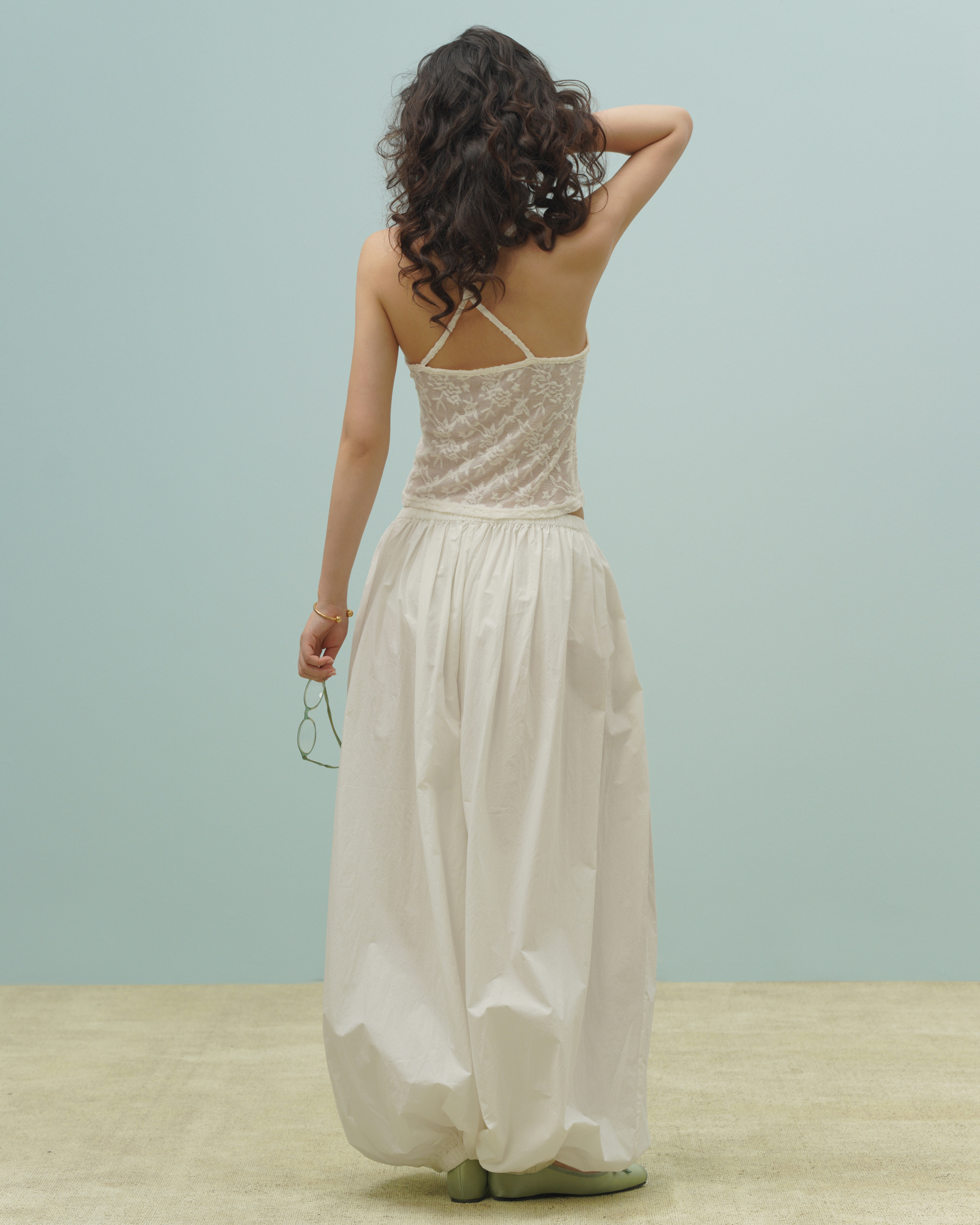 Elodie Lace Camisole (62046200_Áo nữ cổ yếm bằng vải ren dệt kim)