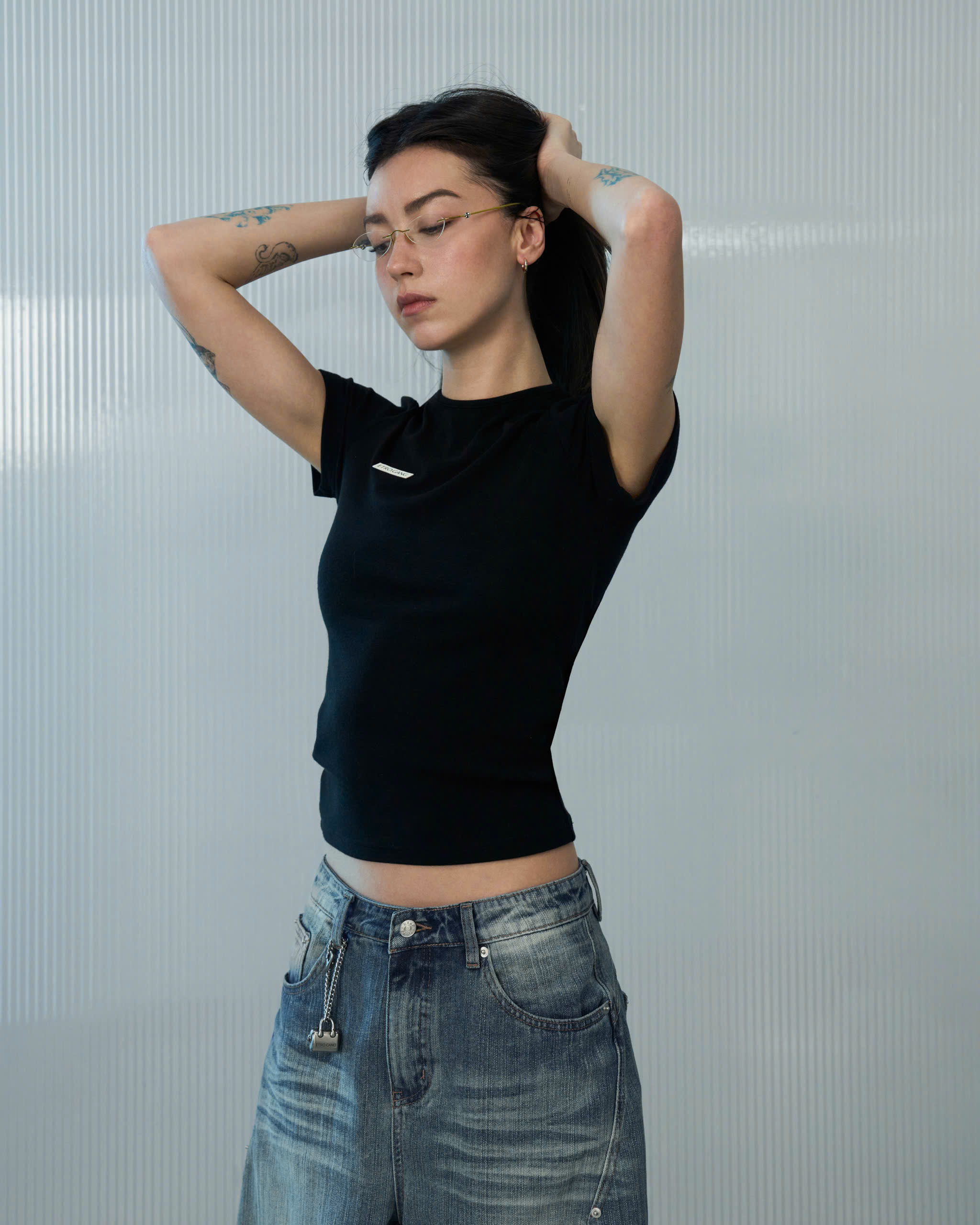 Subtle Mark Tee (61099030_Áo phông nữ, vải dệt kim, đính tag EG)