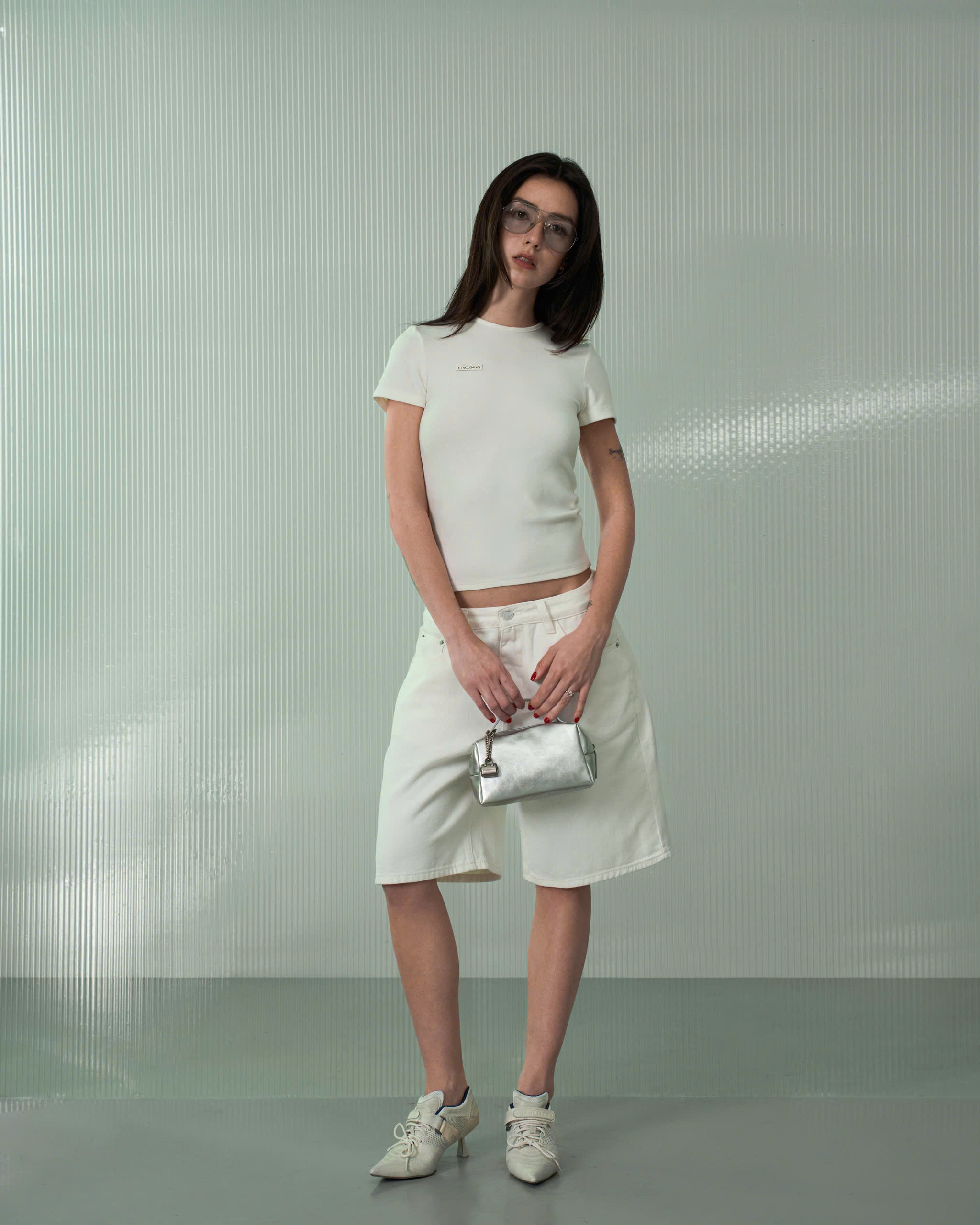 Subtle Mark Tee (61099030_Áo phông nữ, vải dệt kim, đính tag EG)