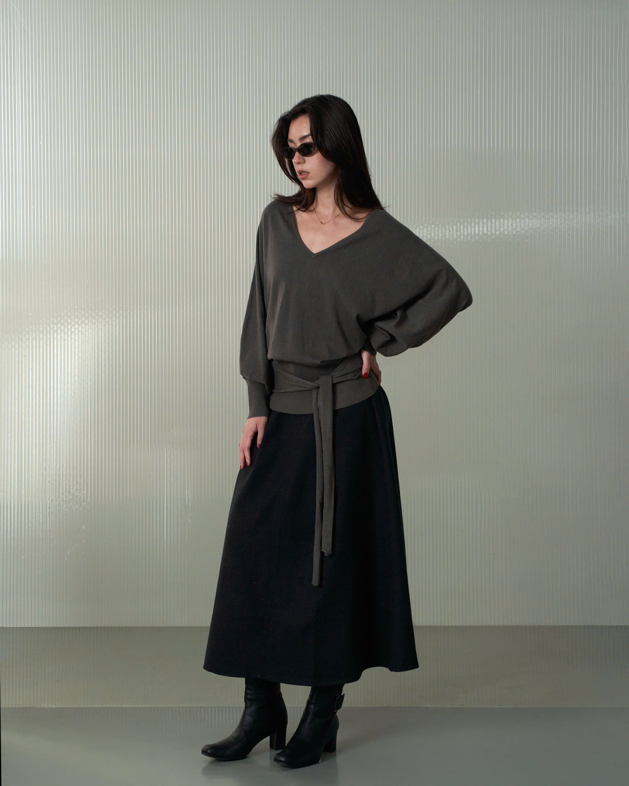 Hover Midi Skirt (62045290_Chân váy dạ dáng midi)