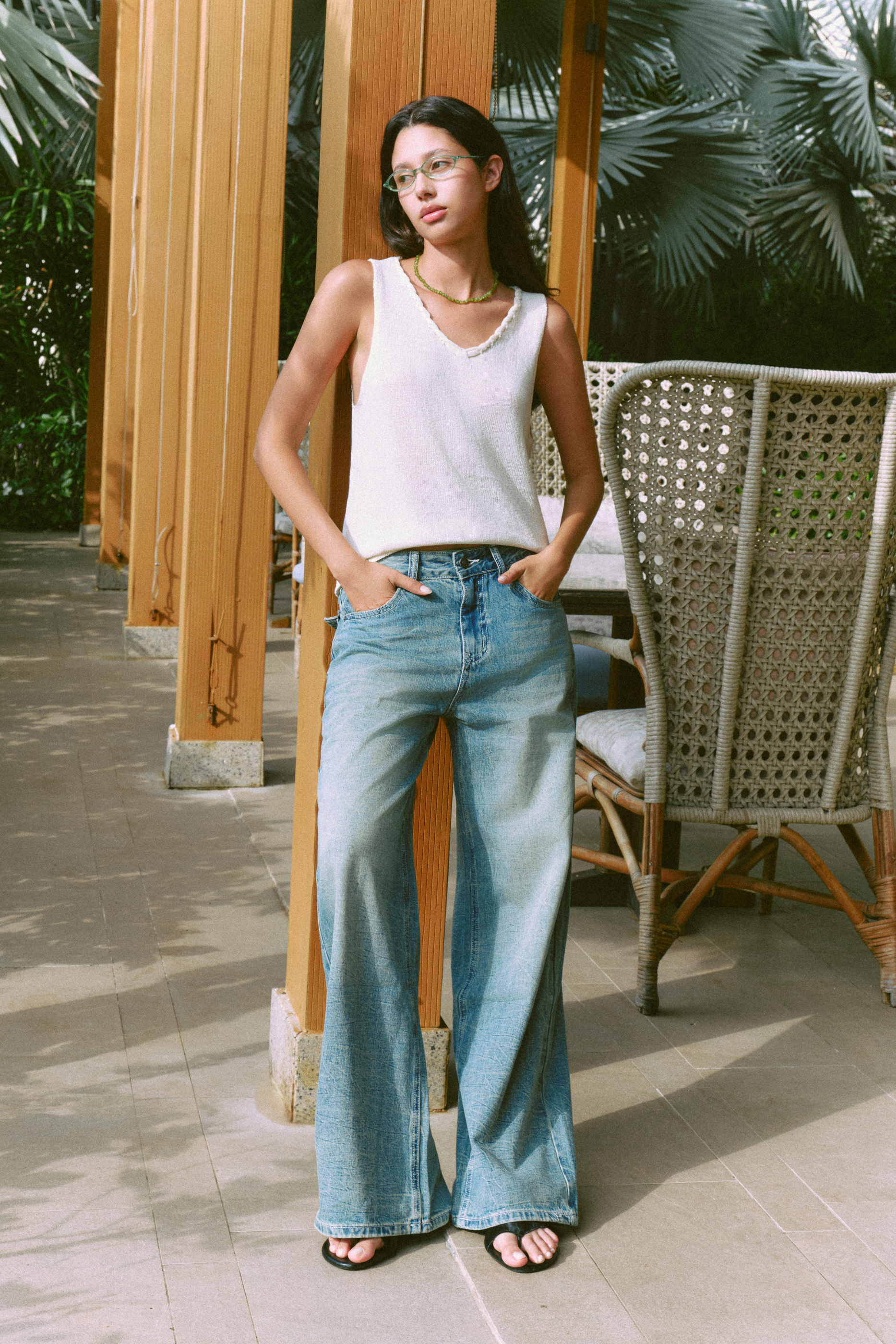 Jaded Wide Leg Jeans (62046200_Quần bò dài nữ ống suông,họa tiết vân nhẹ, vải dệt thoi)