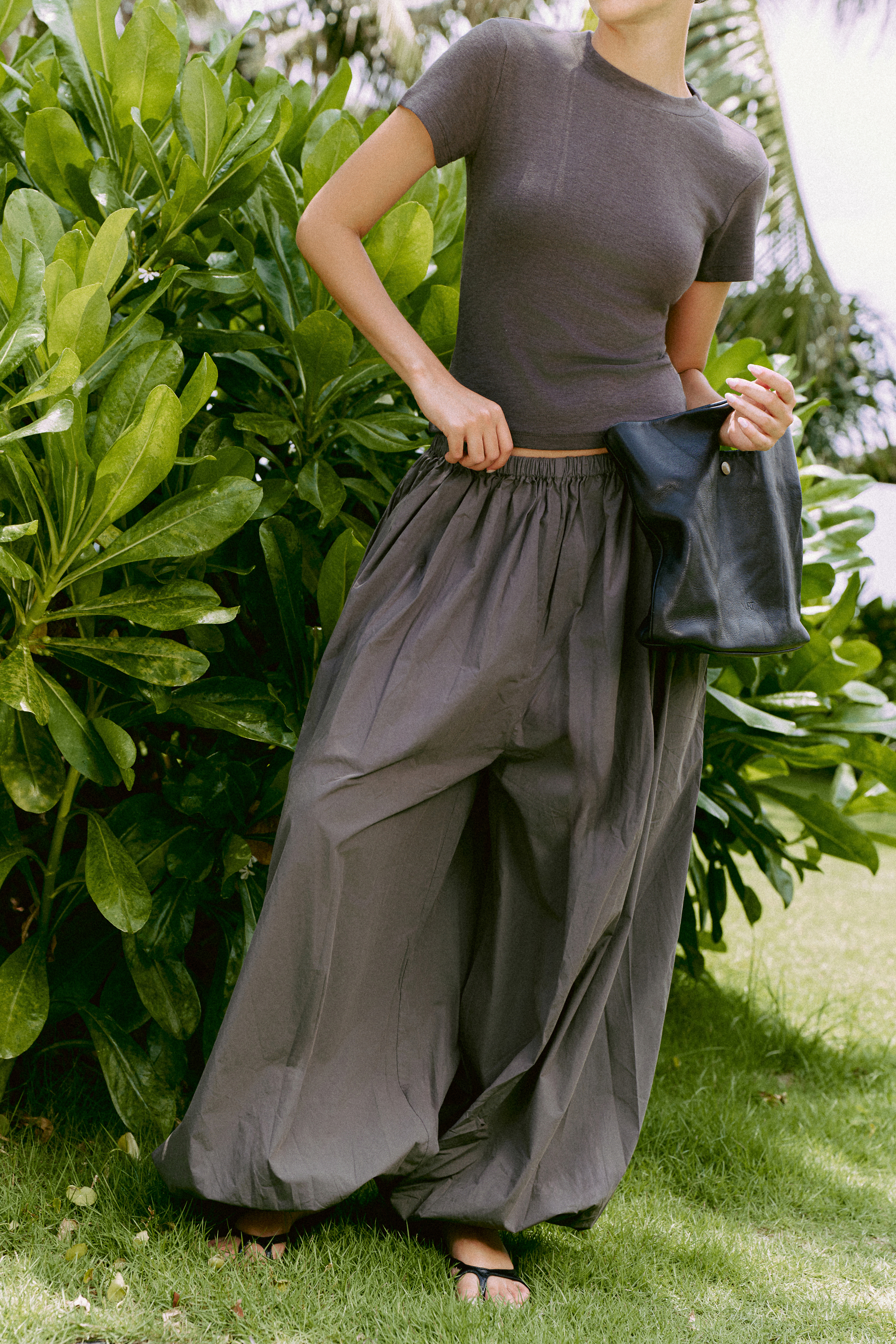 Noma Bubble Pants (62046200_Quần dài nữ dáng phồng, từ vải dệt thoi)