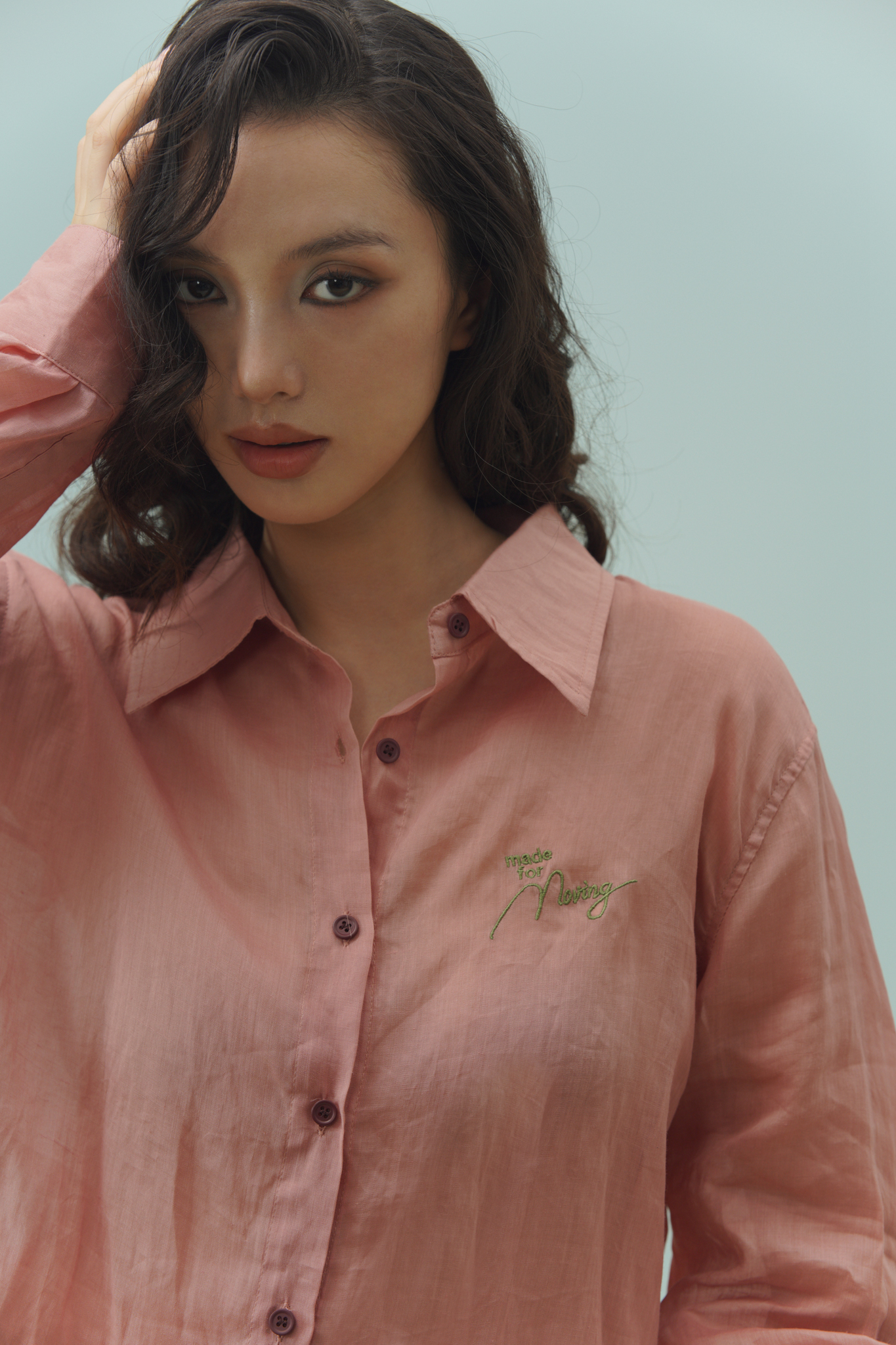 Palamo Ramie Shirt (62069000_Áo sơ mi nữ dài tay dáng suông, từ vải dệt thoi)