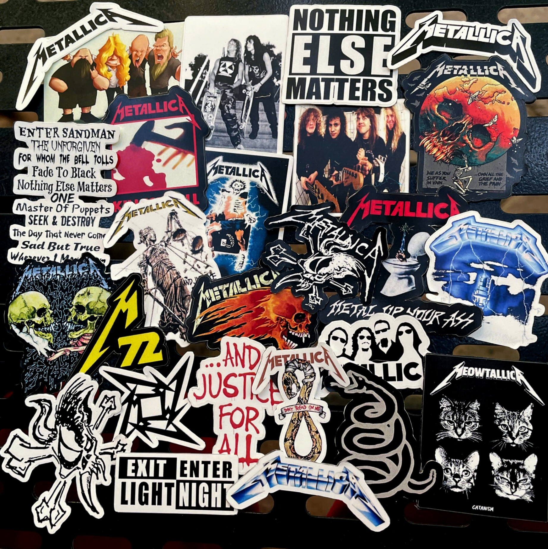 Sticker Metallica 01 - combo 25 chiếc khác nhau - Sticker 44